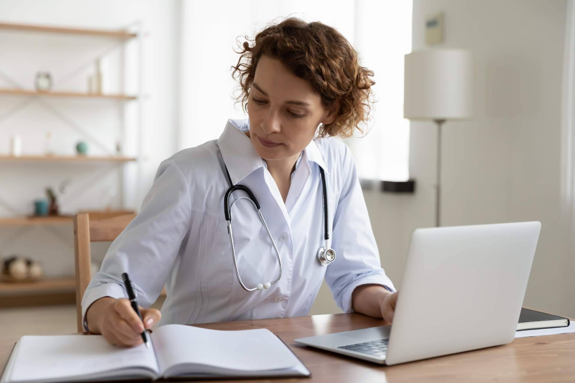 Alquilar un despacho médico privado para ofrecer una atención personalizada a todos los pacientes