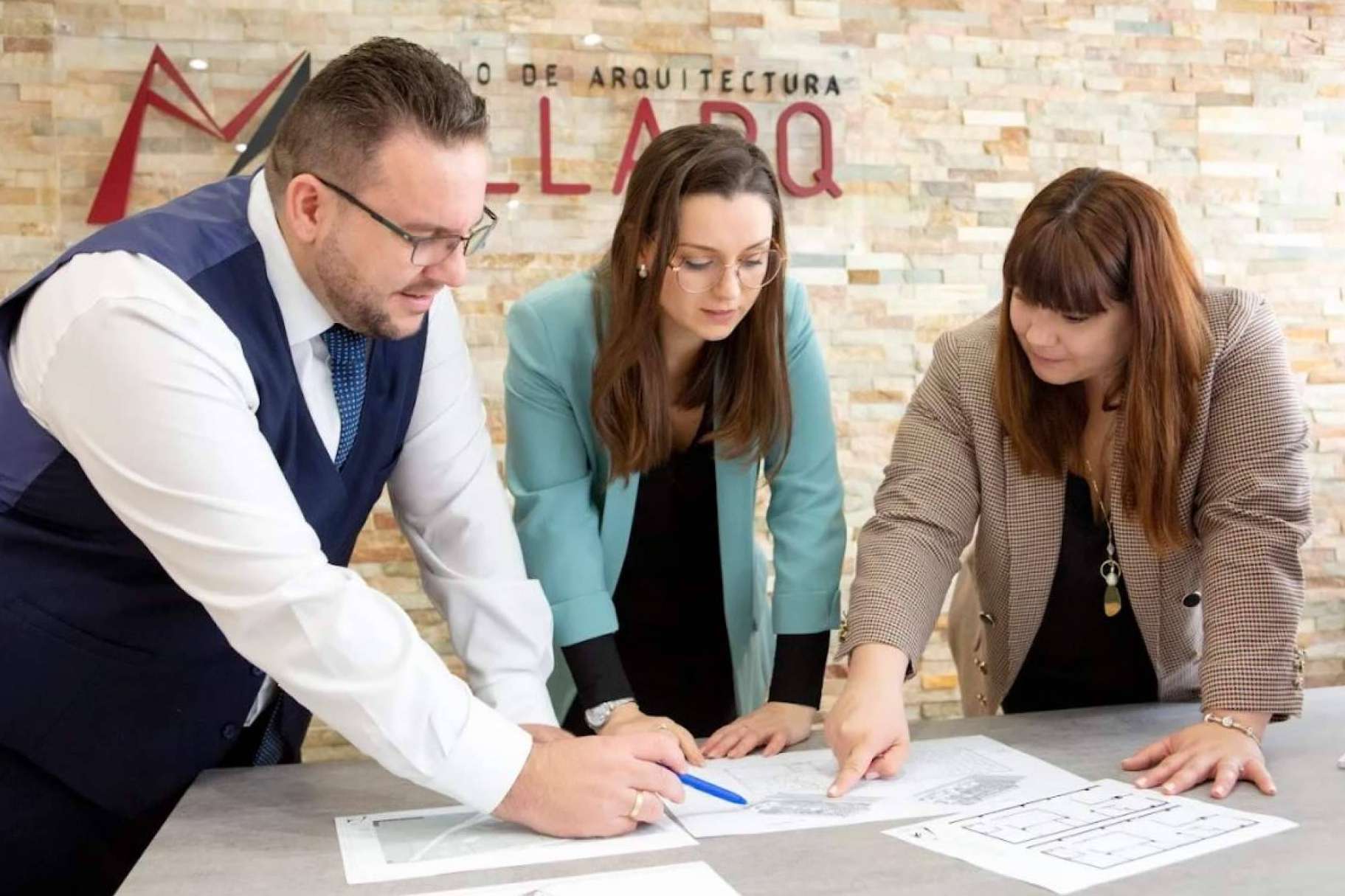 Cómo actuar ante una infracción urbanística por una obra ilegal, el asesoramiento de Martínez-Blanco Abogados