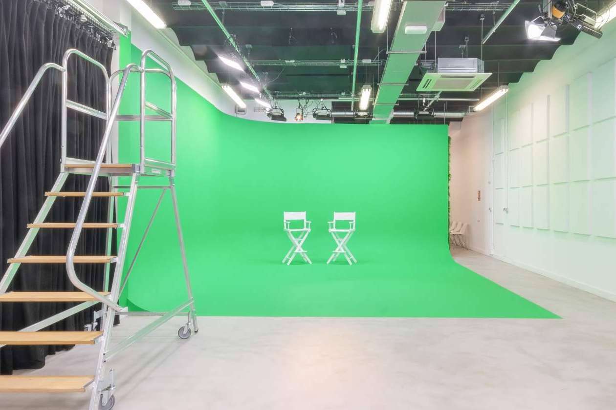 AVisual SHOP y las instalaciones y estudios corporativos in-house