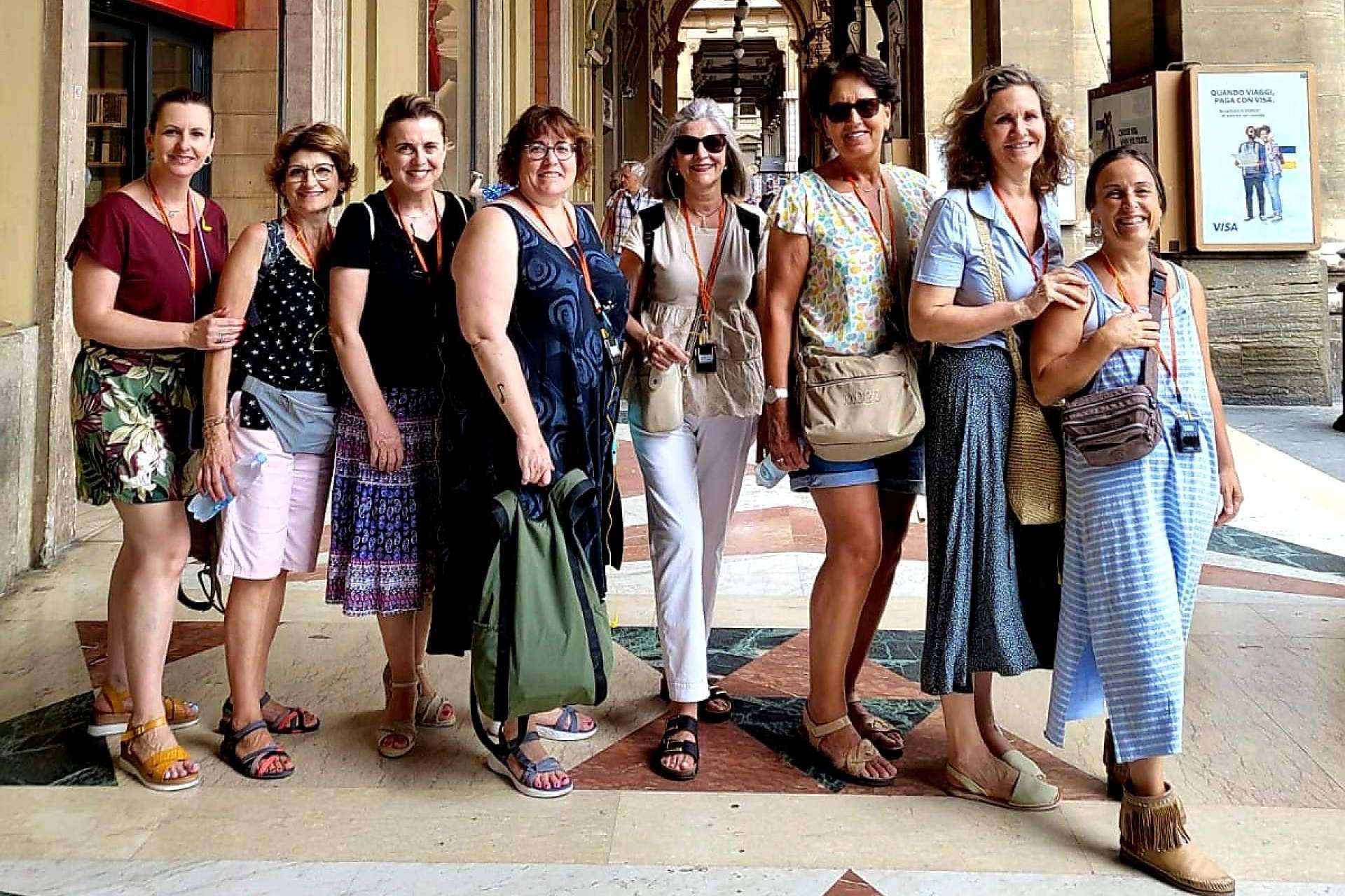 Viajar sola en grupo desde Barcelona es posible gracias a Concédete Deseos