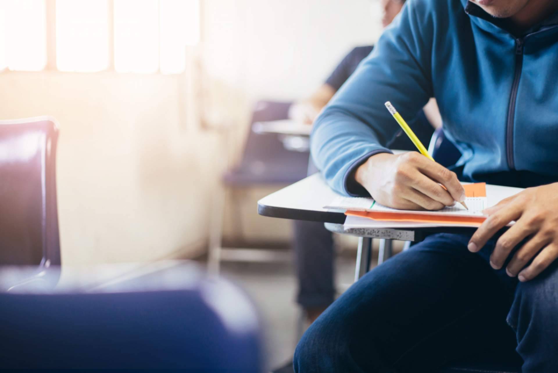 Ayuda Universitaria apoya durante la realización de una tesis doctoral