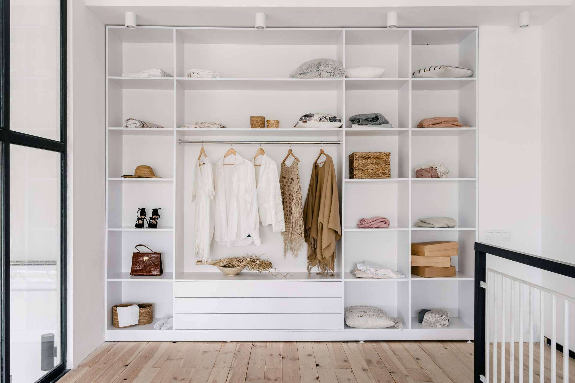 Muebles Fun dispone de una gran variedad de armarios vestidor