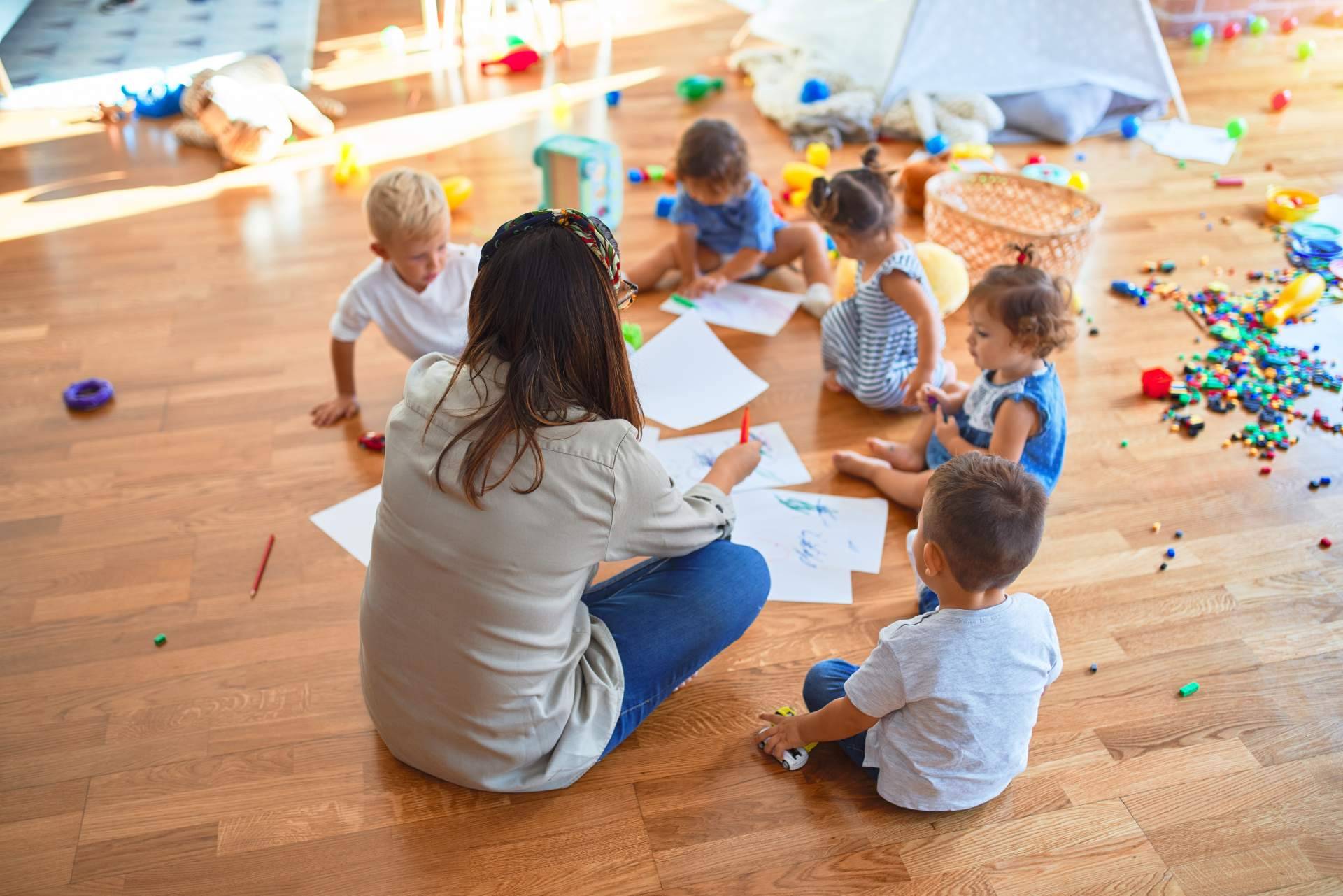 Encontrar algunos de los mejores colegios de España privados con Kidstudia