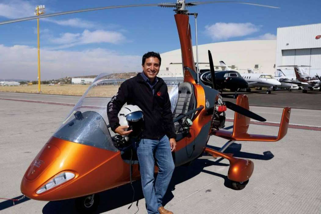 Bernardo Eucario Moreno León diseñó una de las mejores aerolíneas de México
