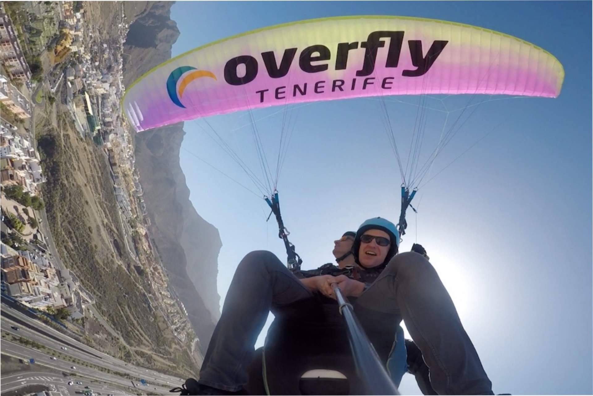 En Tenerife sur se puede llevar a cabo la práctica del vuelo en parapente de la mano de Overfly Tenerife