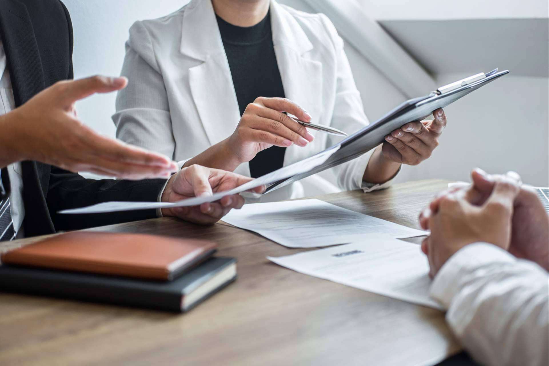 ¿Por qué es importante formarse en recursos humanos? Con IOE Business School