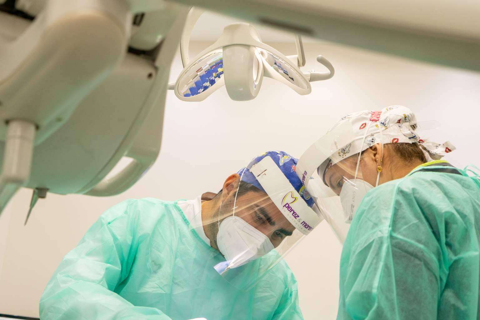 Acerca de la clínica dental Pérez & Moreira, dentista en San Martín de la Vega