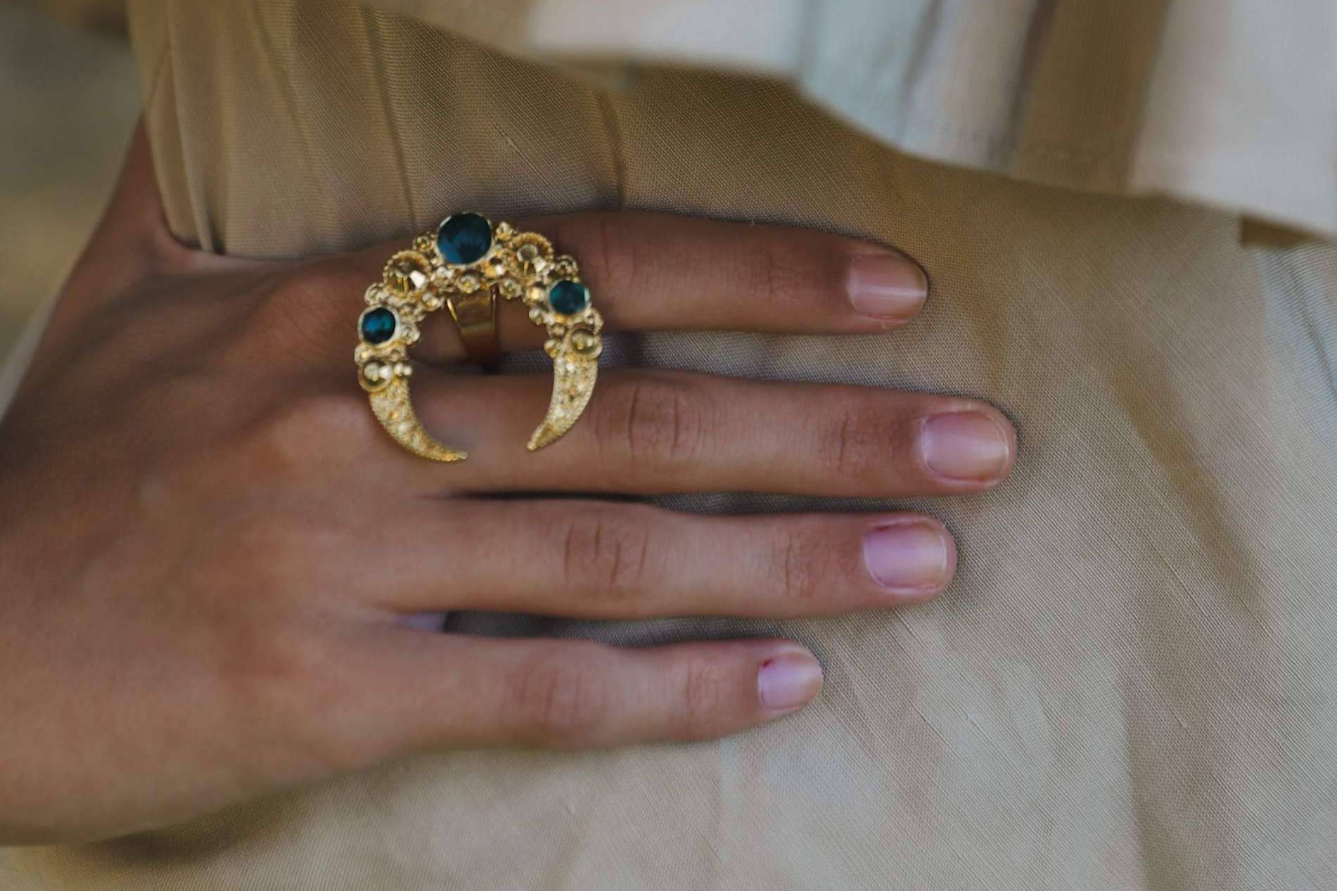 Un variado catálogo de anillos que destaca por su distinción, elegancia y por no necesitar talla, en Trepillé