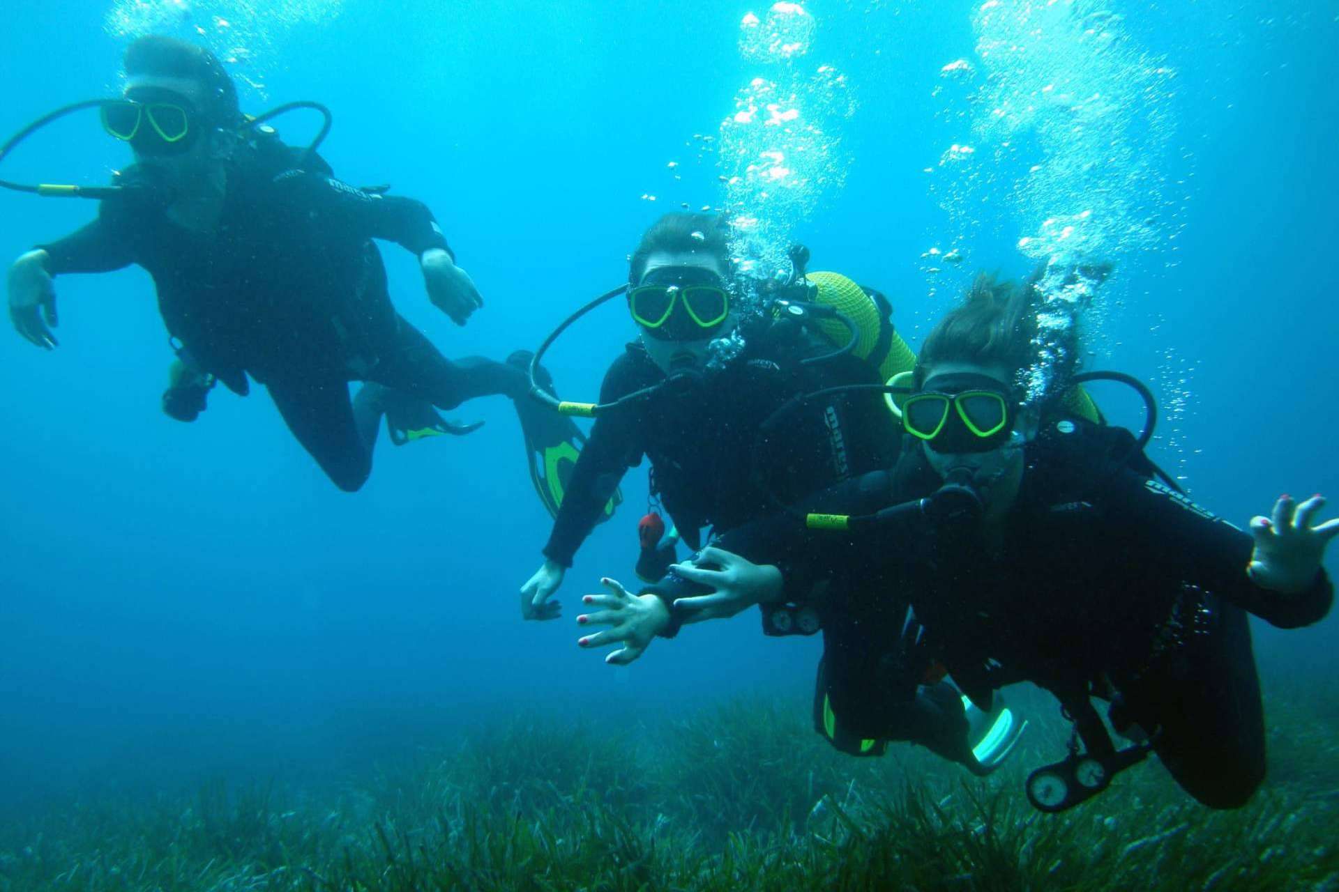 Empezar la aventura de buceo con el curso Open Water de Scuba Plus