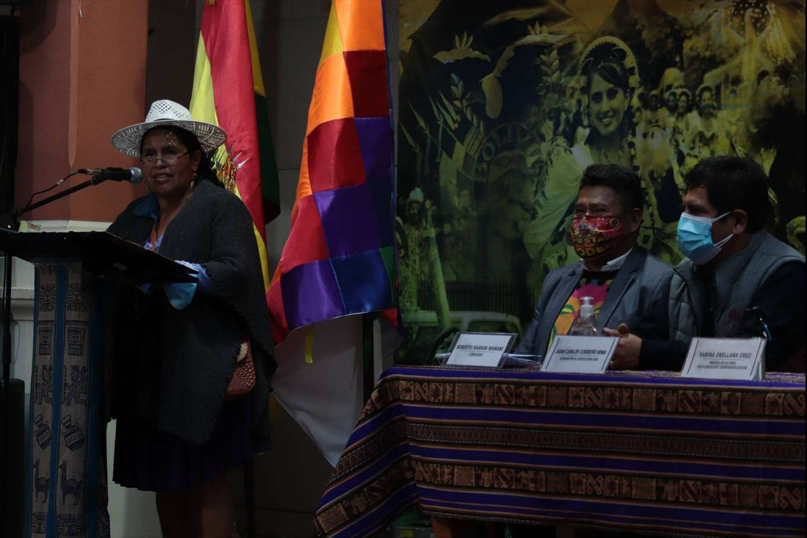Warmichacha de Bolivia con el pintor y escultor Guto Ajayu como integrante en la bienal de Venecia 2022