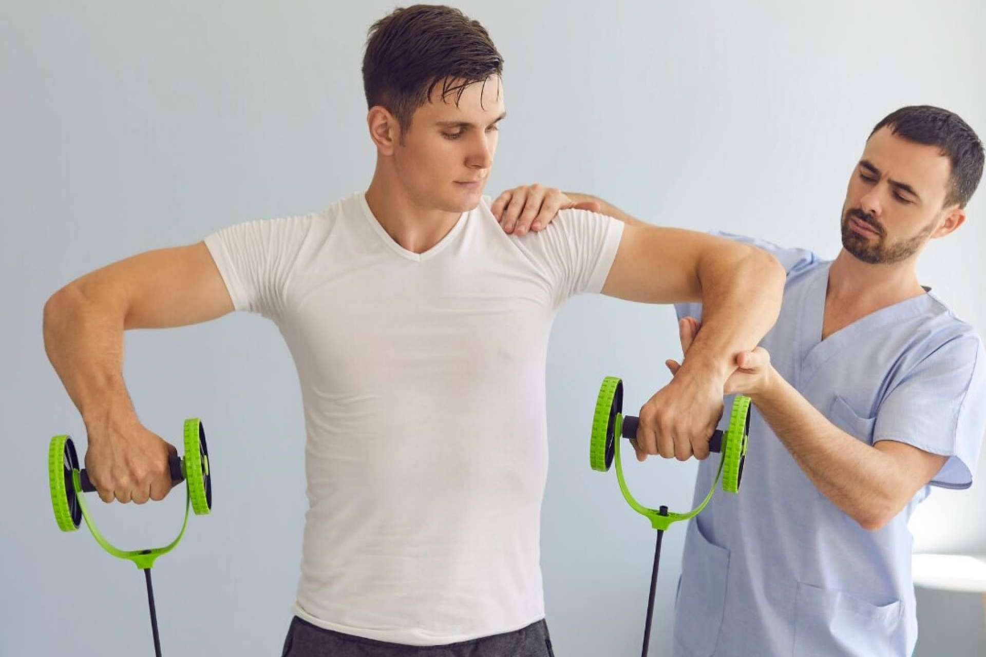 El centro de fisioterapia deportiva en Barcelona Clínica Axial explica la importancia del masaje deportivo