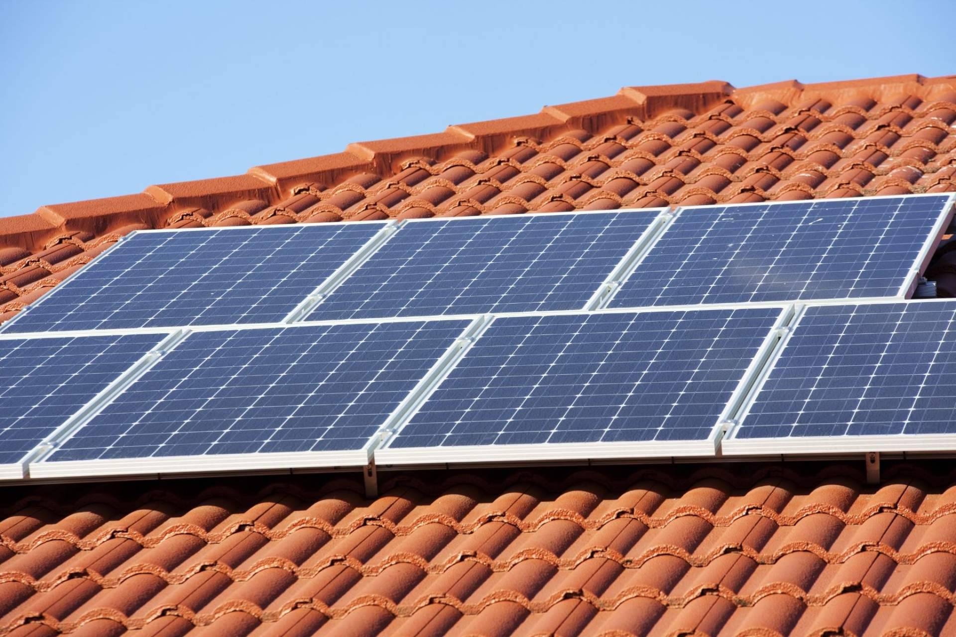 ¿Por qué la instalación de placas solares para el autoconsumo tiene cada vez más presencia?