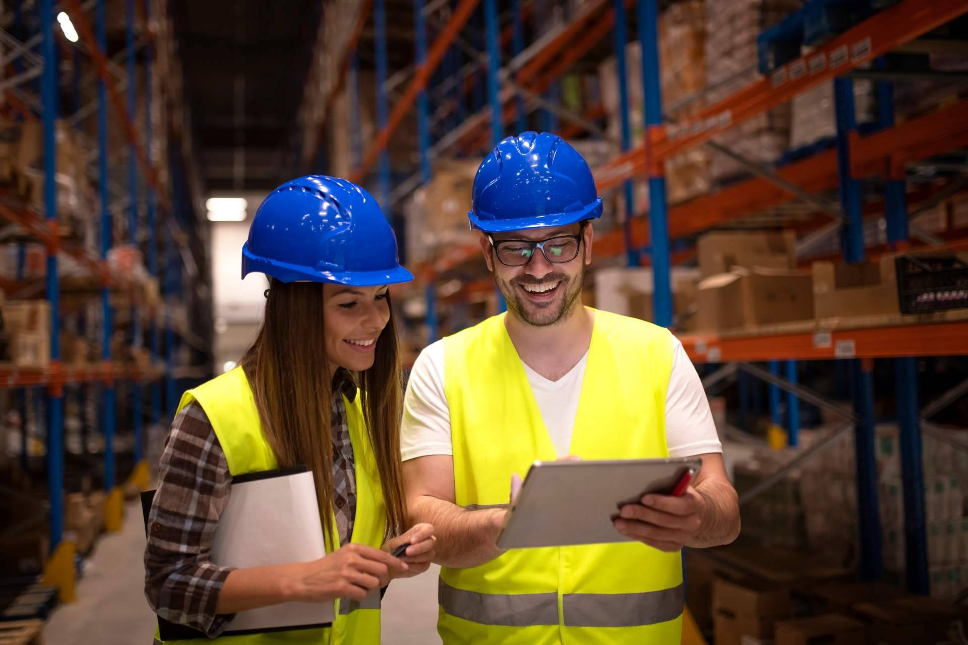 LT Distribuidora ofrece servicios de personalización económica y de calidad