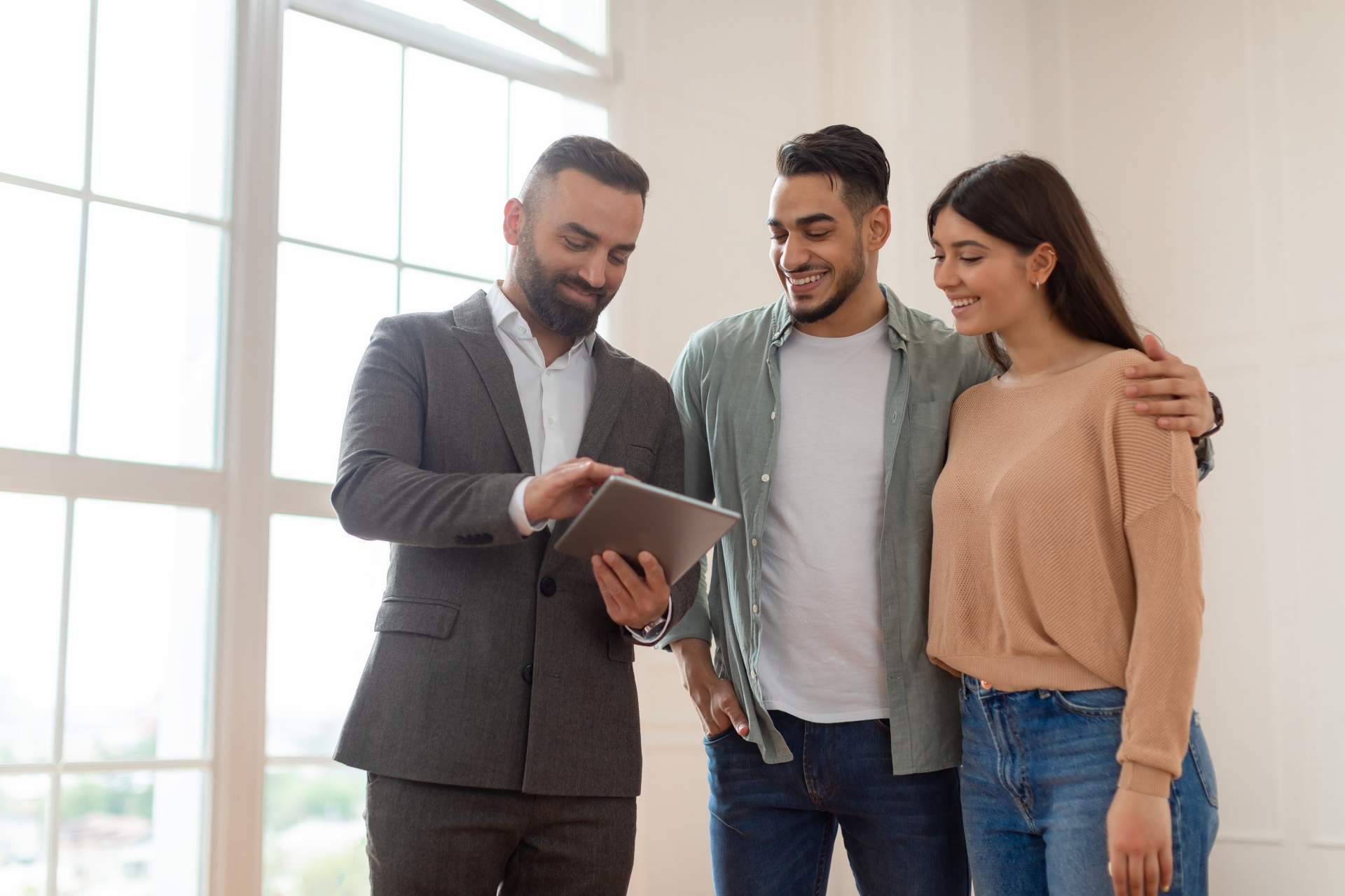 Para invertir en Dubái, es necesario contar con un asesor inmobiliario