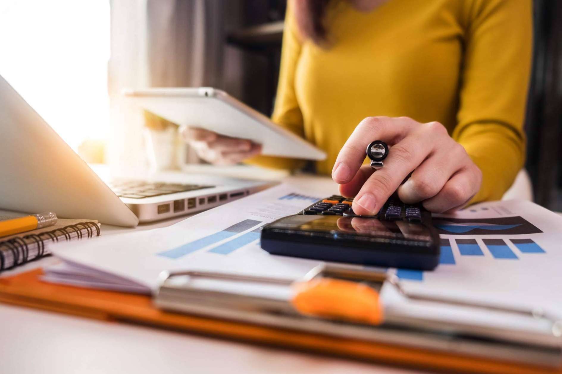 La volatilidad de los tipos de cambio y la tranquilidad que puede ofrecer contratar un seguro de cambio en Comercio Exterior