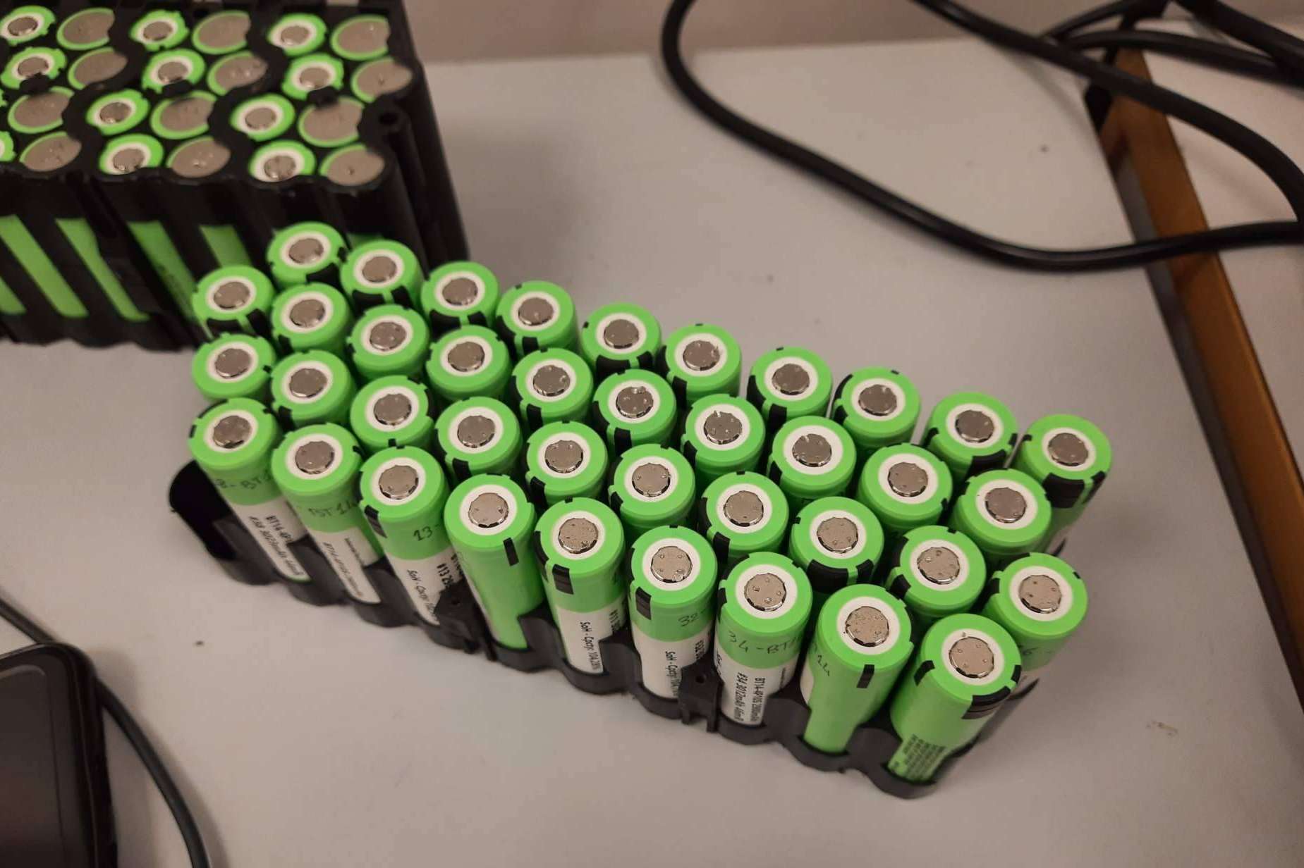 Una solución para abaratar la factura de la luz y favorecer la transición energética gracias a las baterías de litio de segunda vida, ECO-PILOT