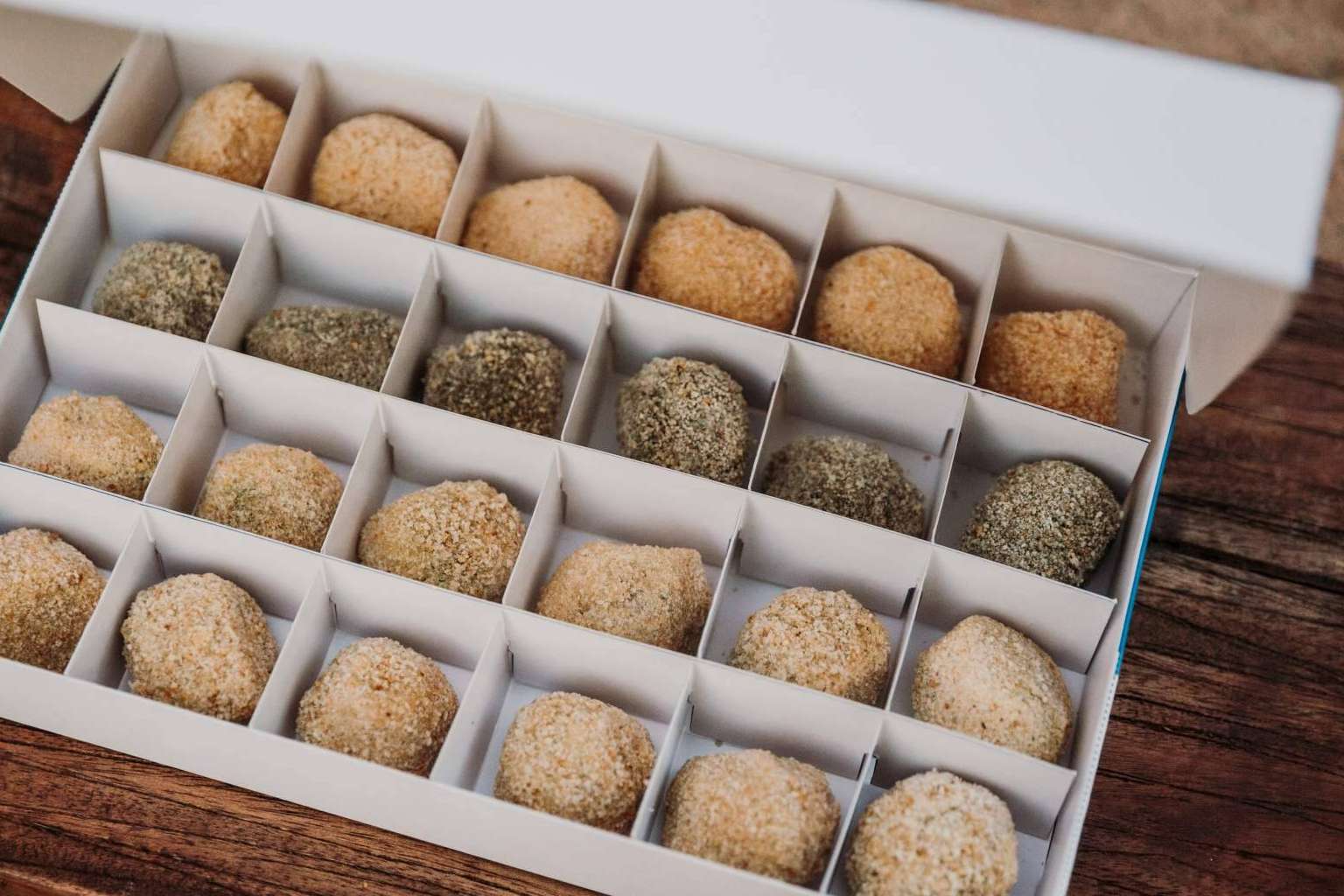 La Croqueta del Abuelo ofrece croquetas gourmet a domicilio listas para freír
