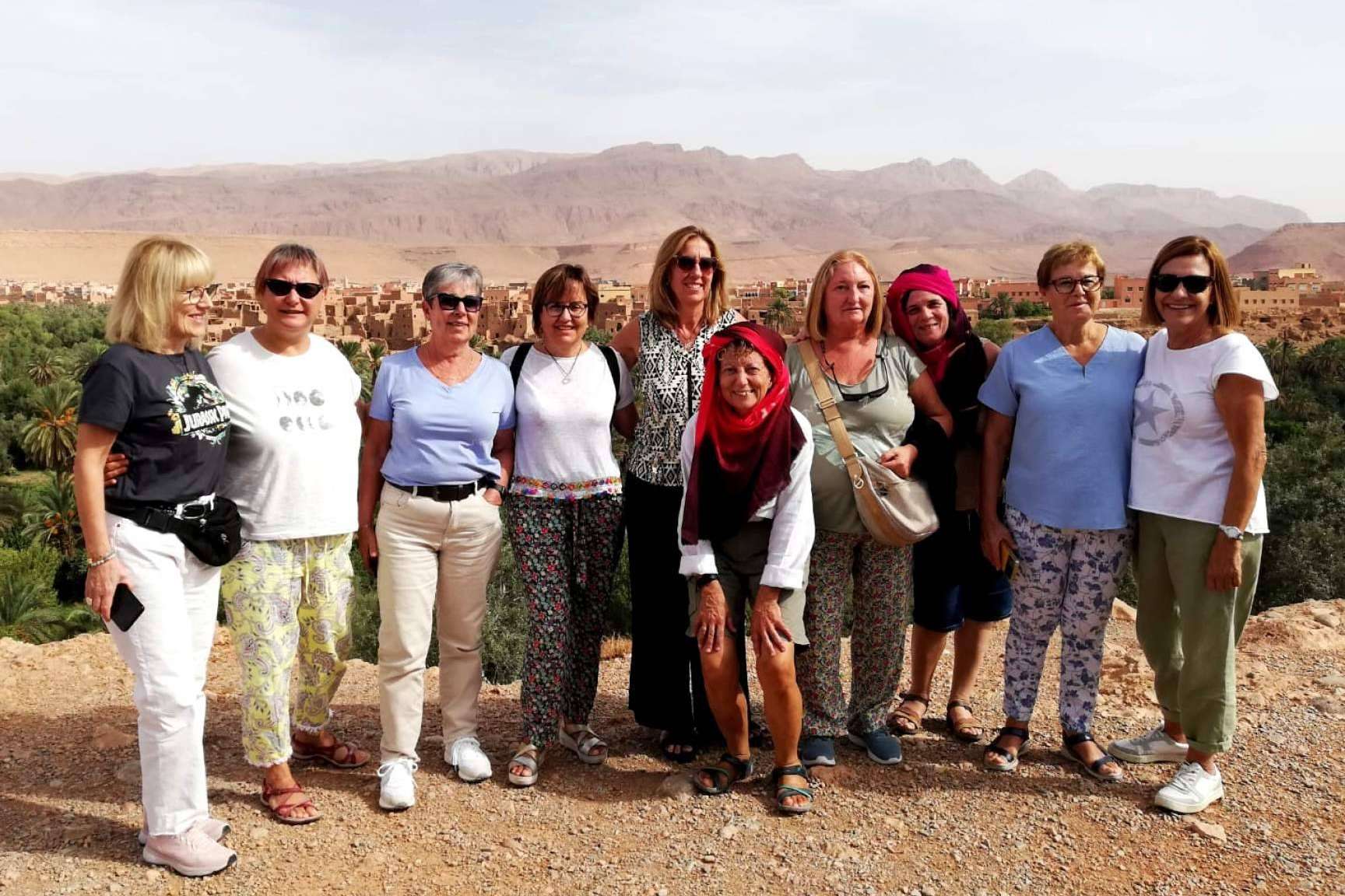 Viajar sola en grupo