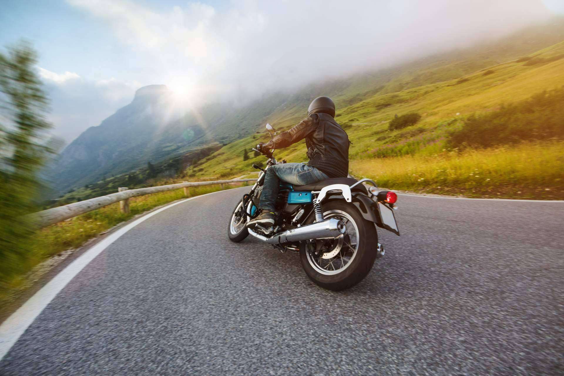 Las mejores rutas en moto para disfrutar de la carretera, por Eginer