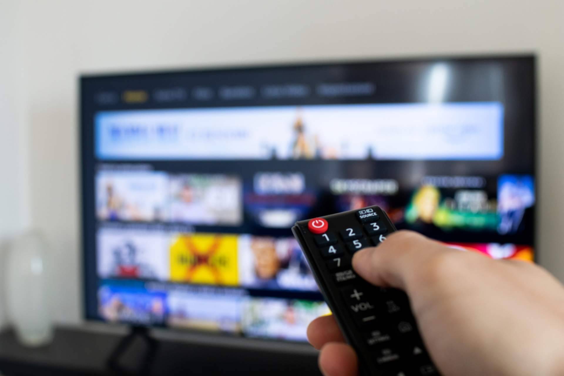 Todas las series y películas del momento en APKGStore