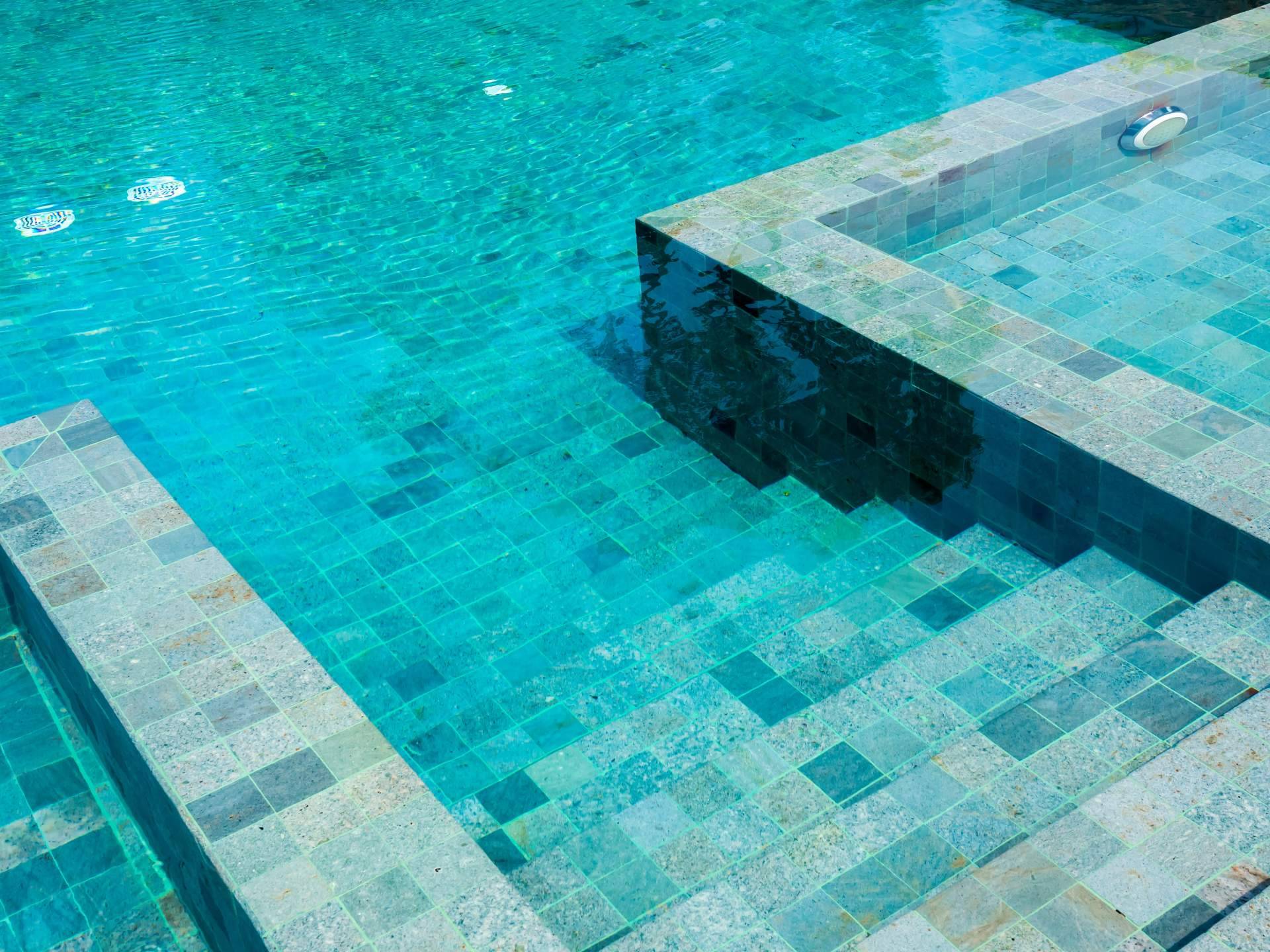 La limpieza de agua de piscinas, por Vervictech