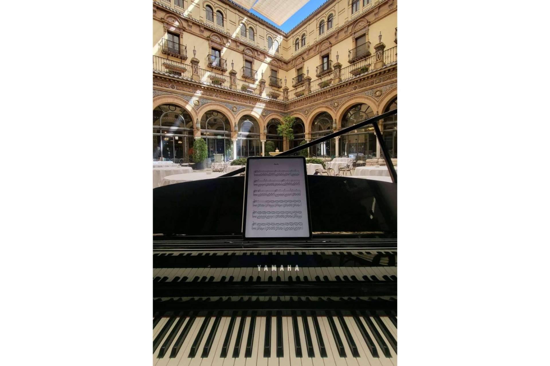 Alquiler de piano con o sin pianistas para eventos de empresa, con Piano Para Eventos