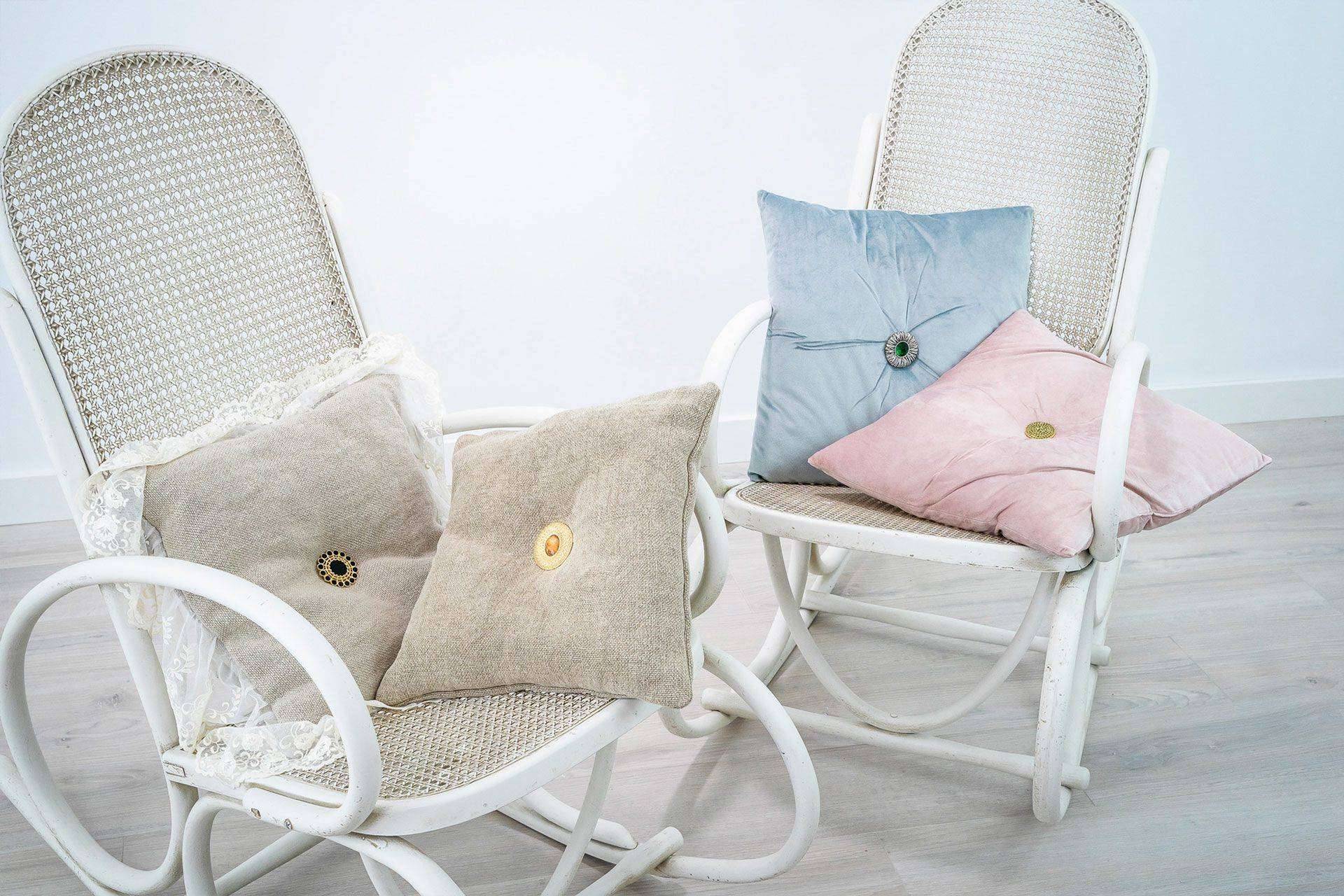 La colección de broches originales con piedras naturales de la marca Aldabón Luxury