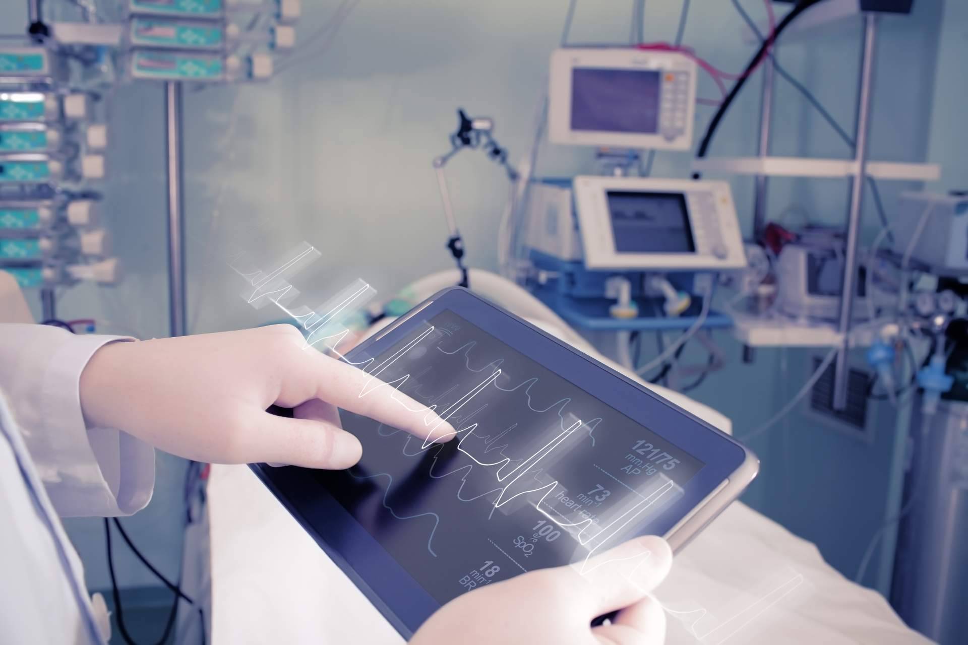 Las ventajas de la implementación de tecnología en los hospitales y centros sanitarios