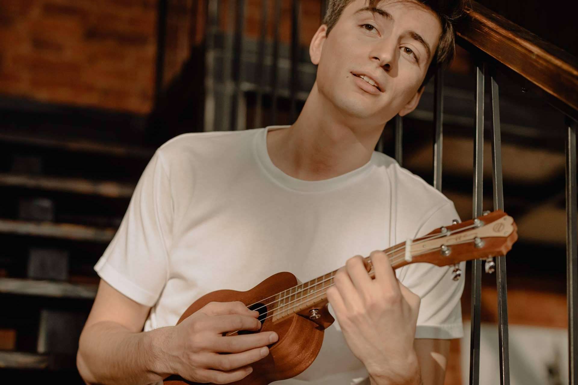 Clases de ukelele online en la Escuela de Música Erizo