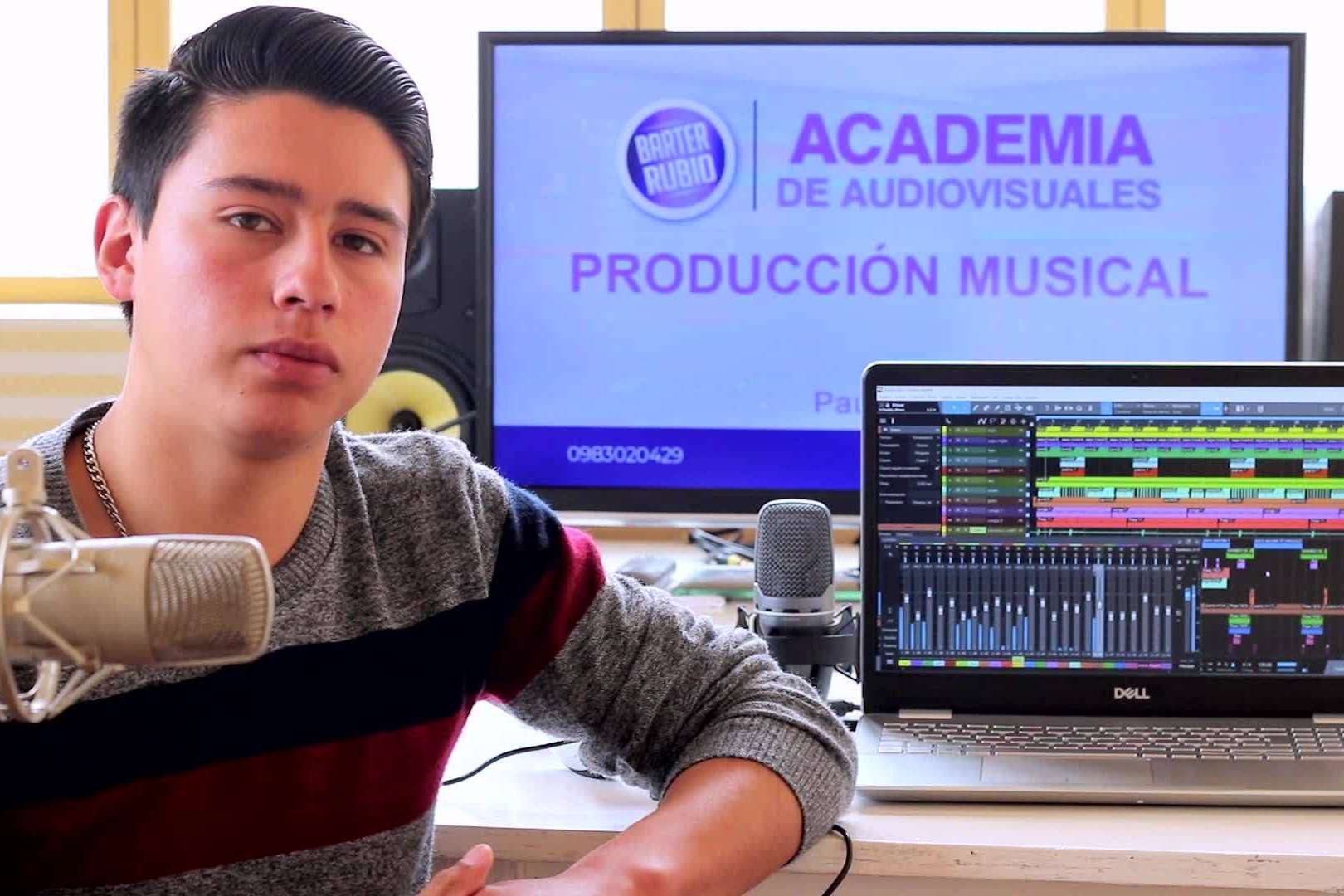 Cuáles son los beneficios de estudiar en la Academia Barter Rubio