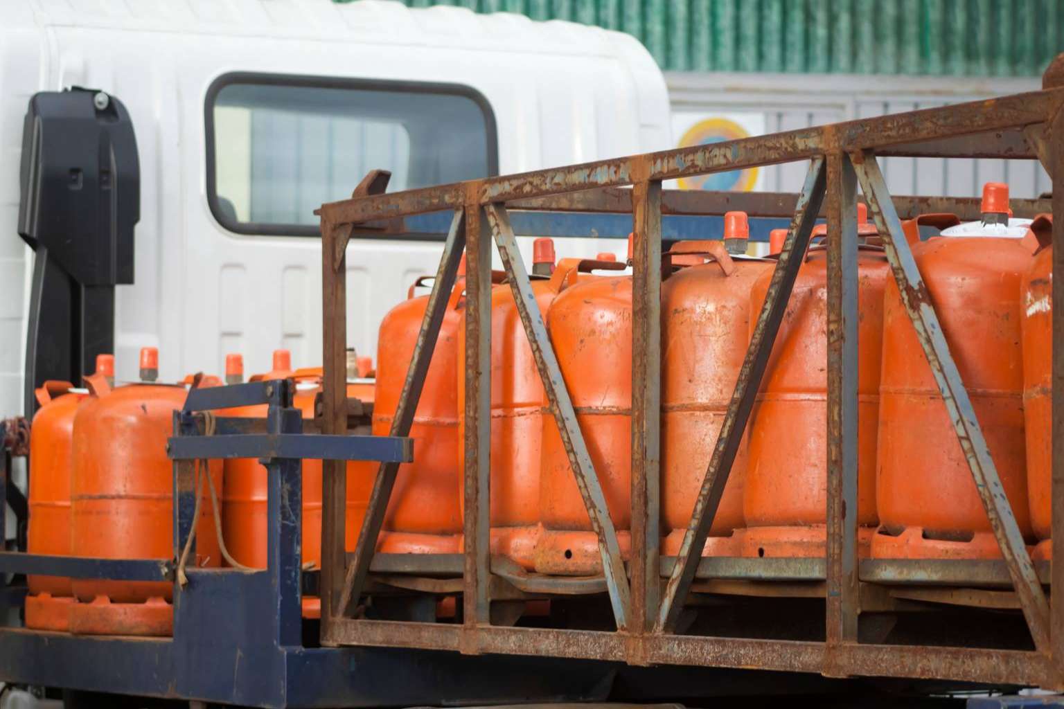Conocer los precios de las bombonas de butano de la mano de Webparainmigrantes