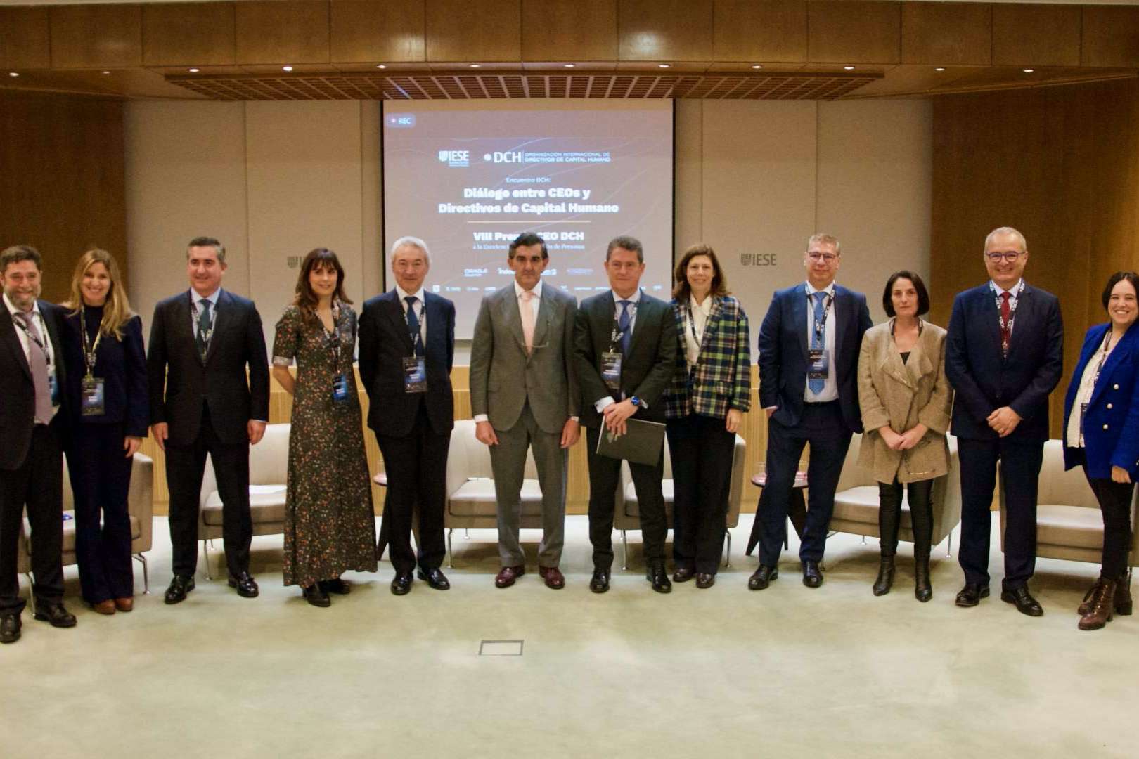 DCH e IESE organizan el Diálogo entre CEOs y Directivos de Capital Humano, que premia en su octava edición al Dr. Juan Abarca, Presidente de HM Hospitales