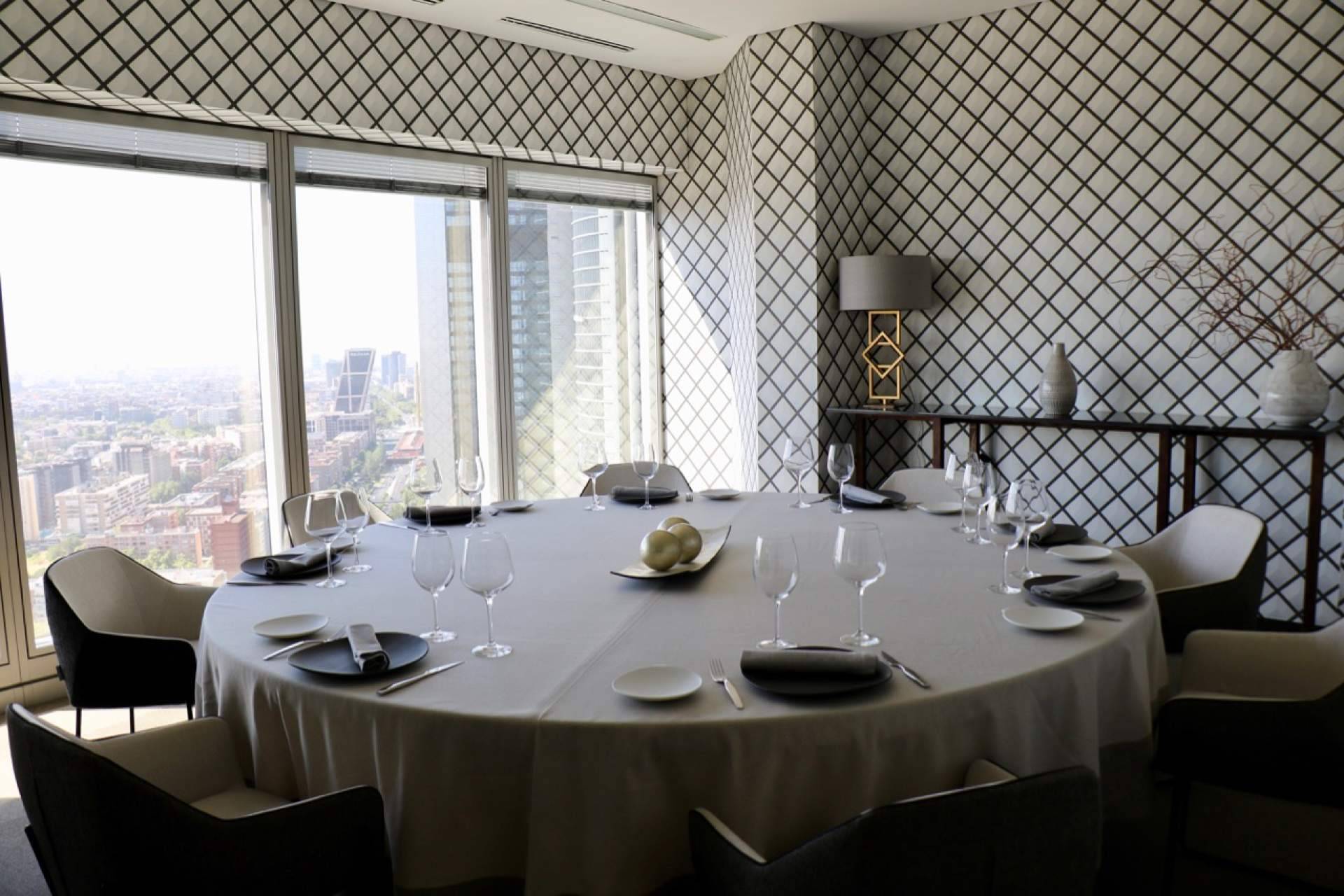 ÉLKAR, un restaurante situado a mucha altura de España cumple un año