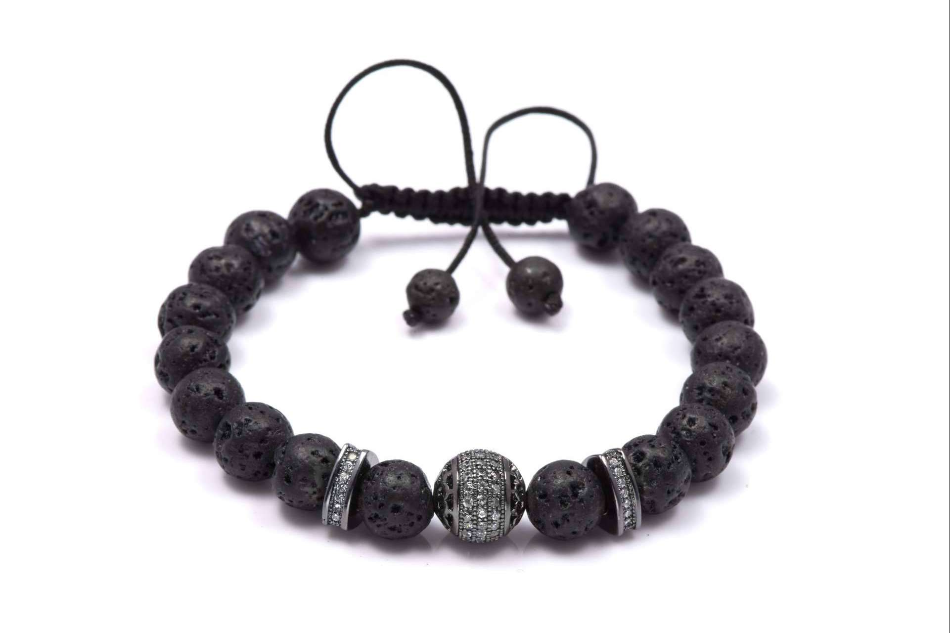 La Luna de Buda ofrece pulseras de piedras semipreciosas energéticas hechas a mano