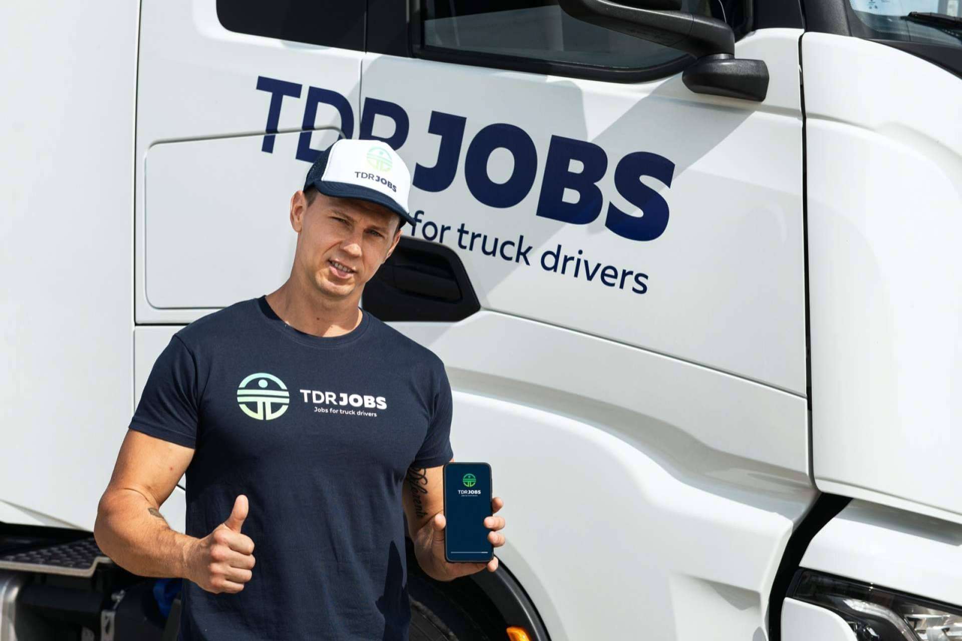Segundo aniversario de TDRJOBS, el portal especializado en ofertas de empleo para conductores de camión en España