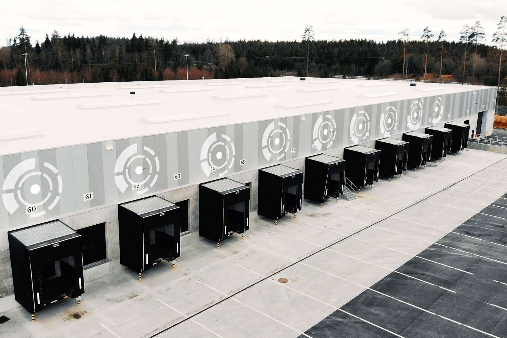 Una nueva solución digital convierte los datos de las puertas industriales ASSA ABLOY en eficiencia y grandes ahorros de energía