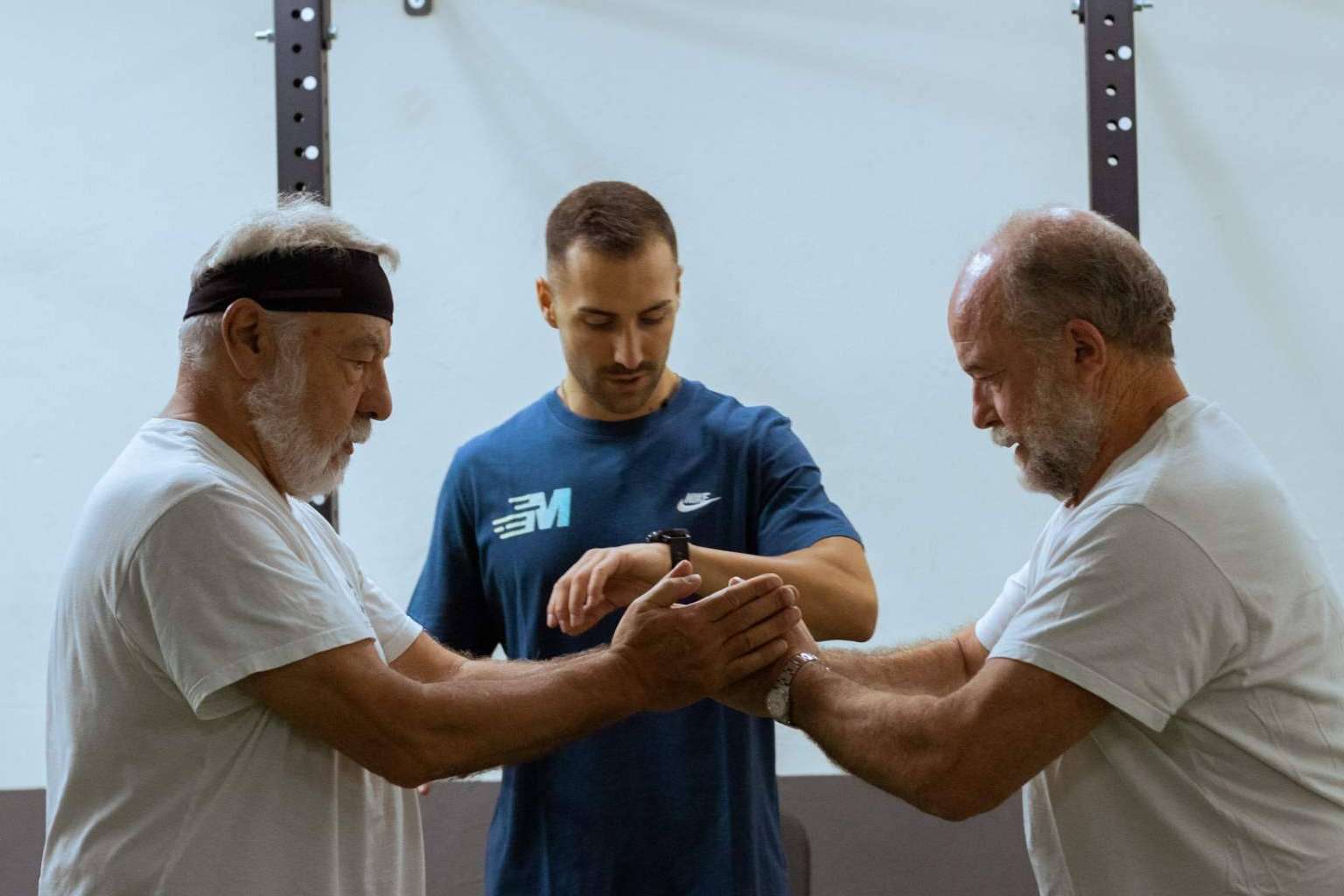 La importancia de entrenar la fuerza en personas mayores de 60 años de la mano de Muévete Conmigo