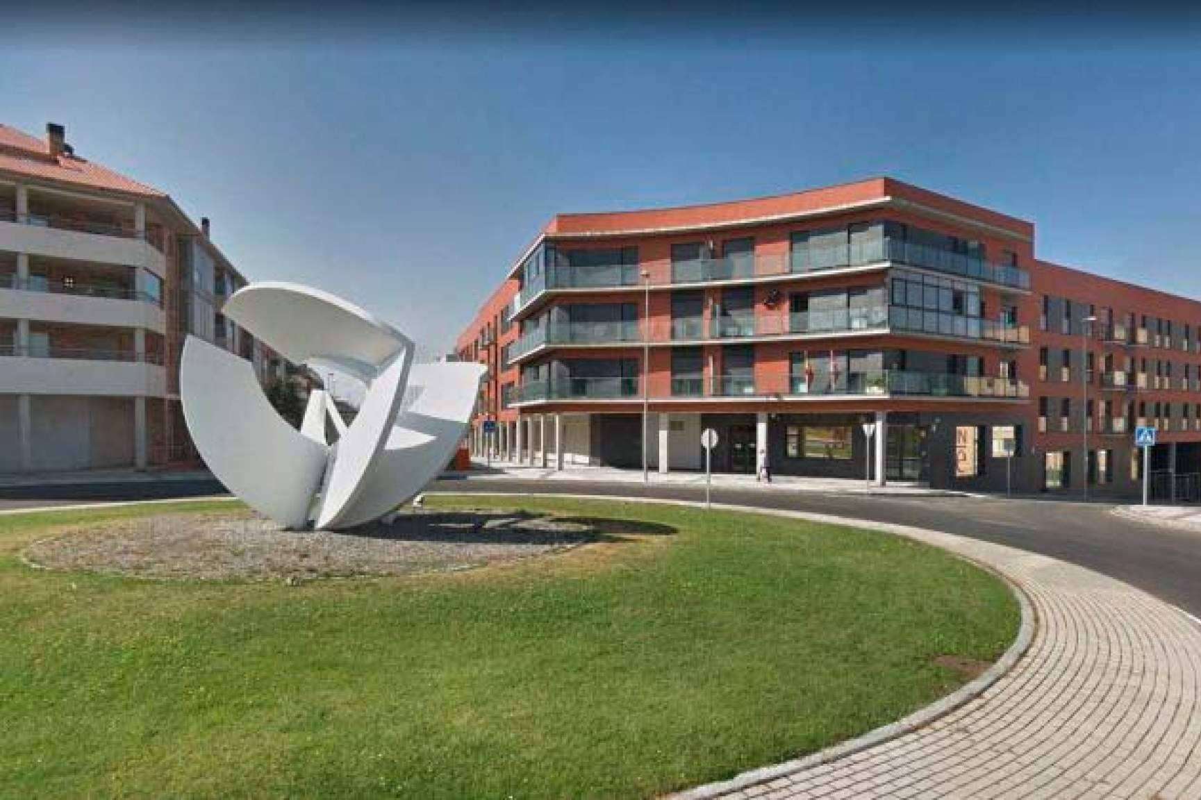 Eactivos.com subasta un conjunto de viviendas, garajes y trasteros cerca del centro de Segovia