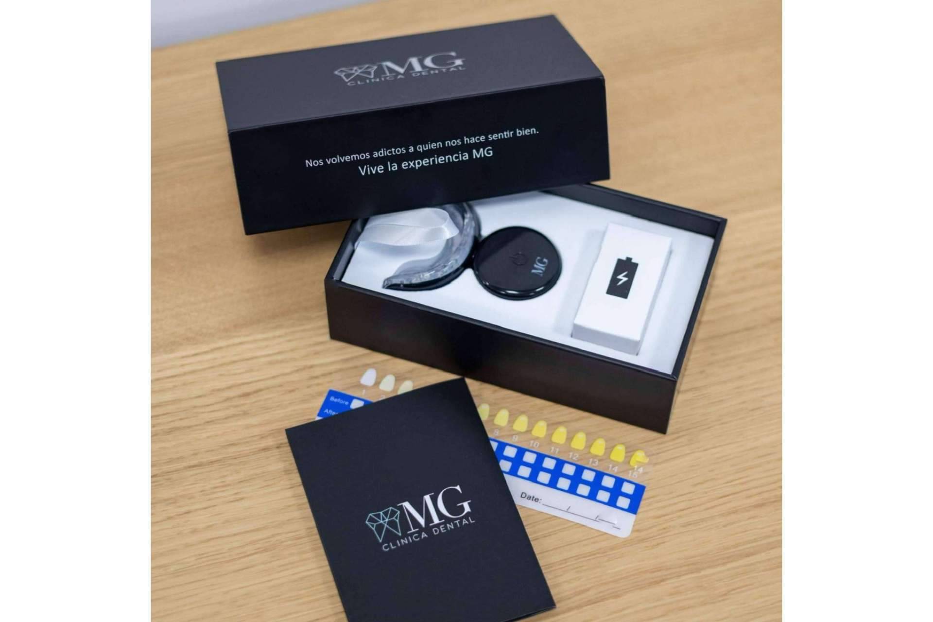 La Clínica MG Dental & Estética Facial ofrece un tratamiento de blanqueamiento dental LED