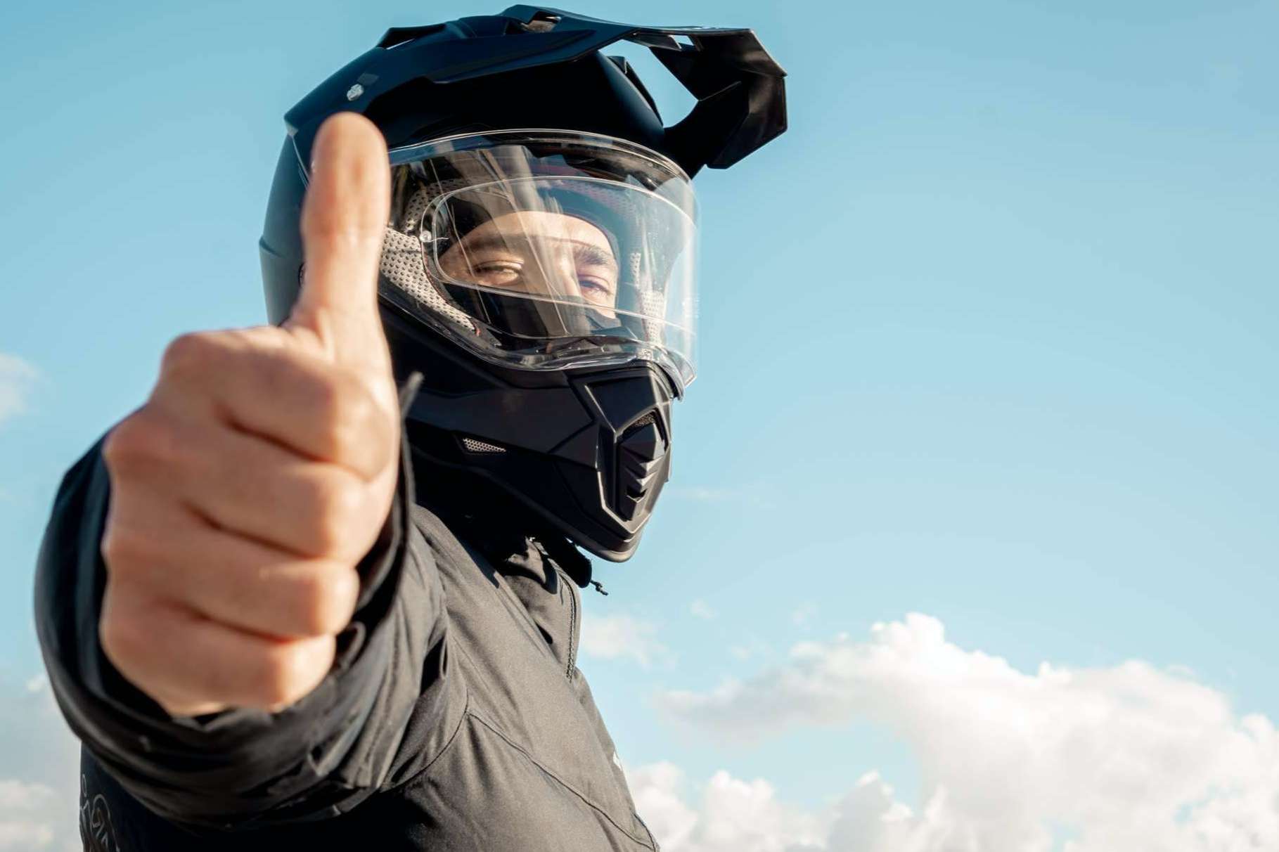 ¿Cuáles son los beneficios del complemento airbag moto?, según Nilmoto