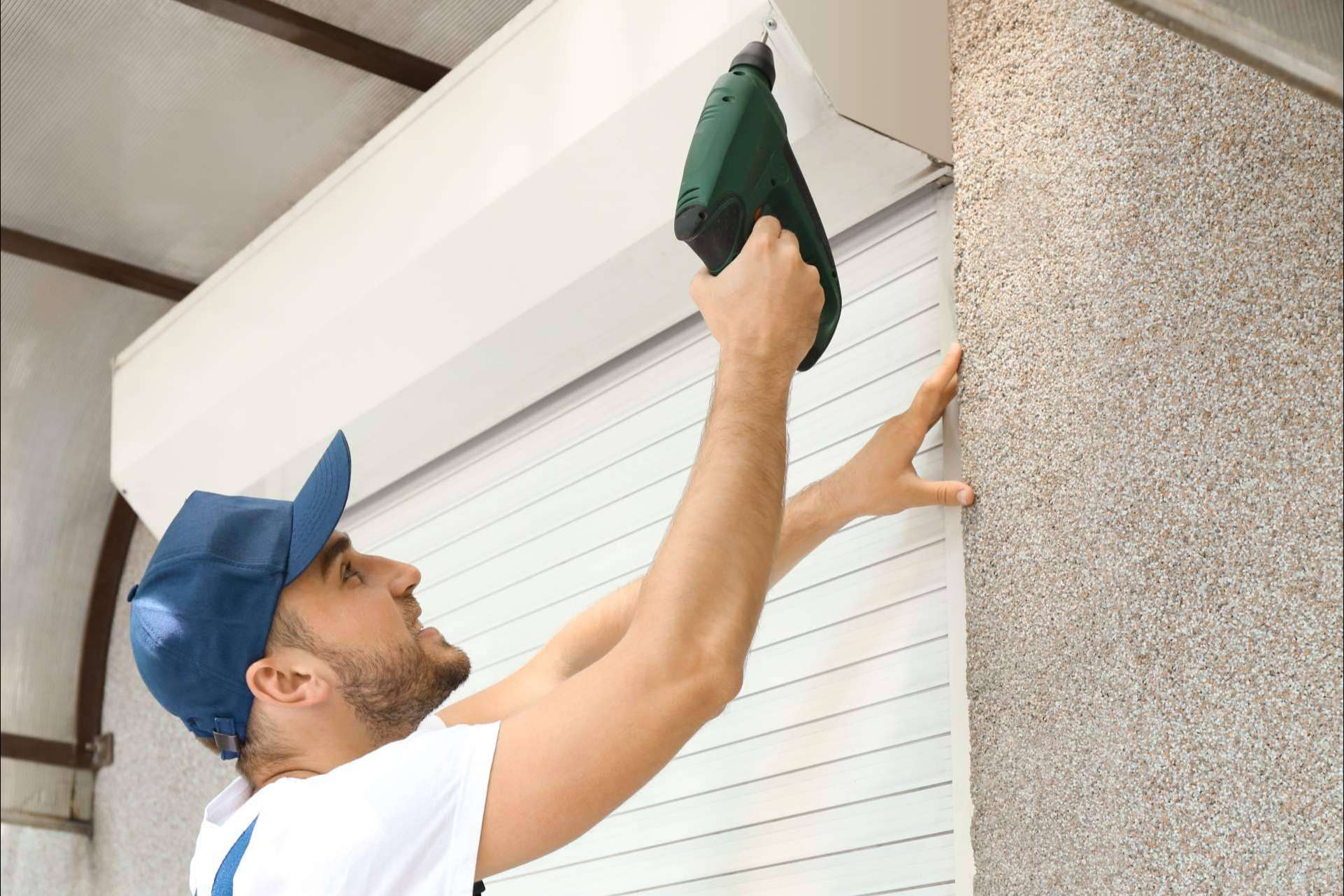 Servicio de reparación de persianas en Santa Pola, de la mano de Soluciones González