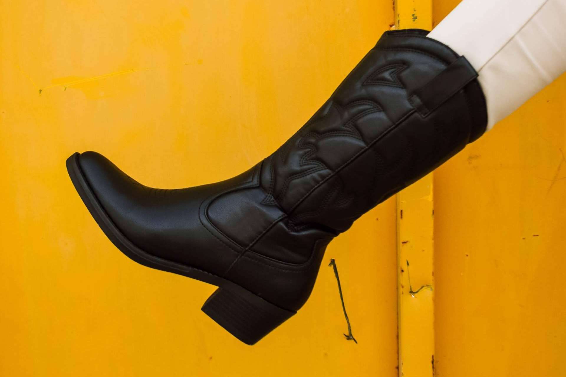 Moda femenina, diseño y calidad en la marca de calzado PAYMA