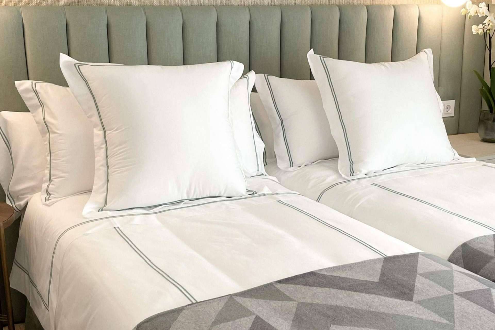 Textil de cama de lujo y personalizada, con Loani Custom