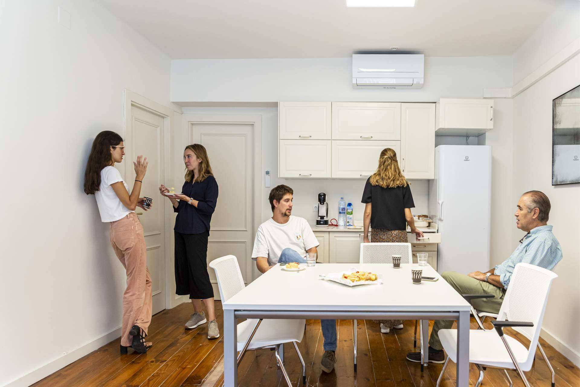 Amplios espacios coworking en Barcelona con La Guarida Creativa