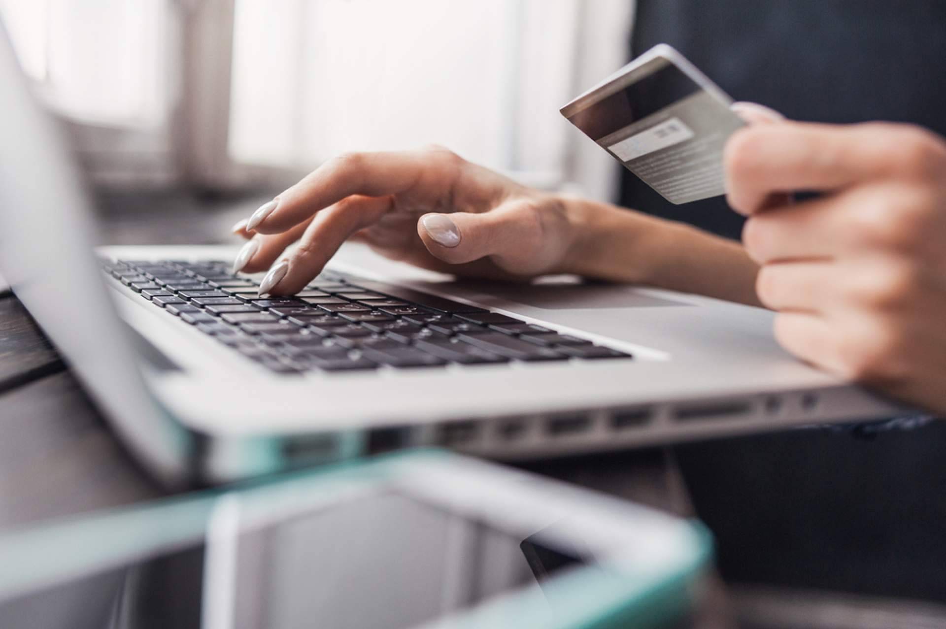 Conocer las ventajas y desventajas del e-commerce de la mano de IDX Innovadeluxe