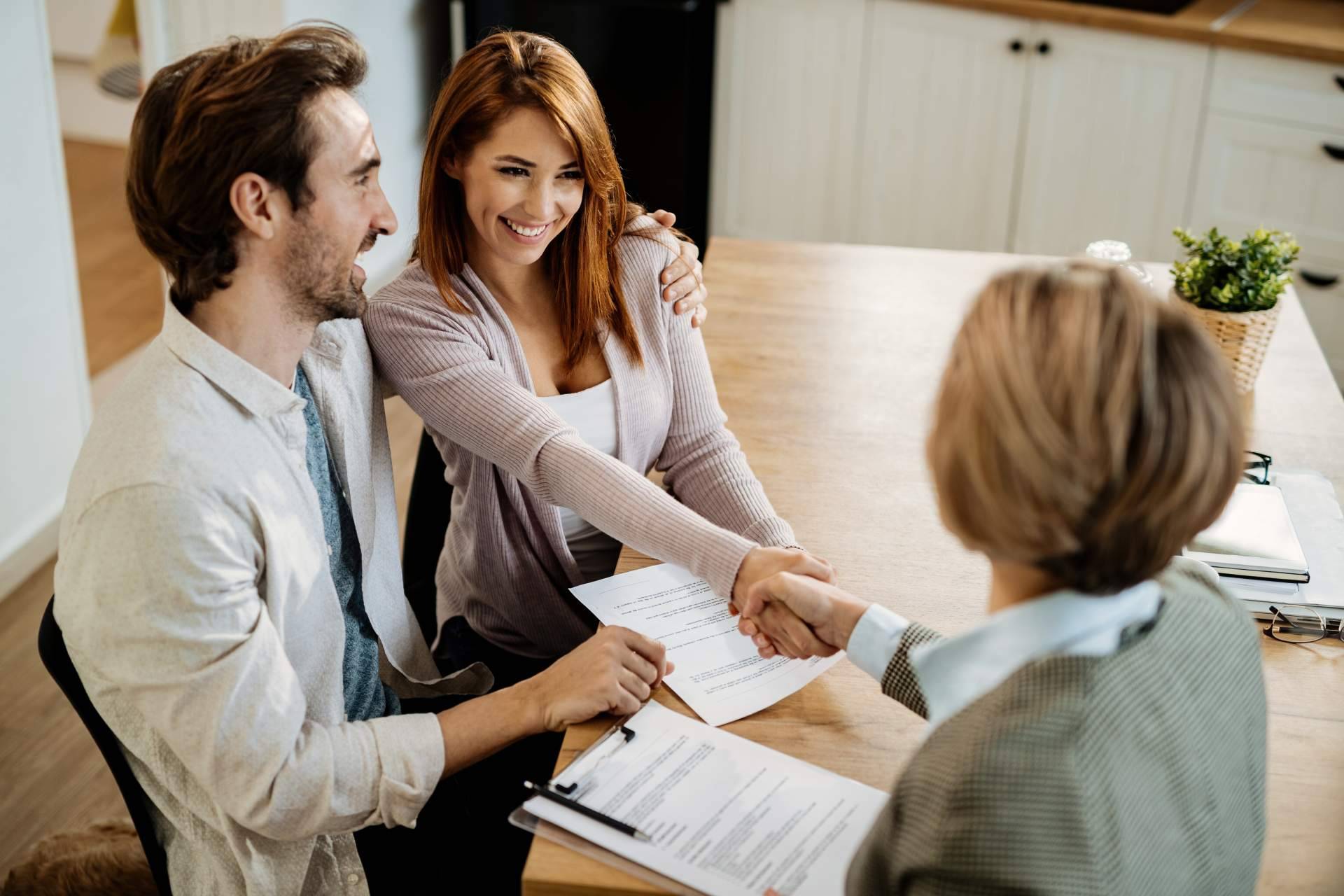 Las ventajas de hacer un curso de agente inmobiliario con Surge