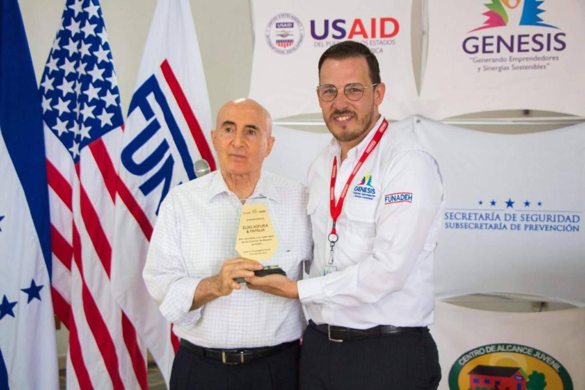 Elías Asfura y Fundación Marie apoyan proyecto educativo para jóvenes