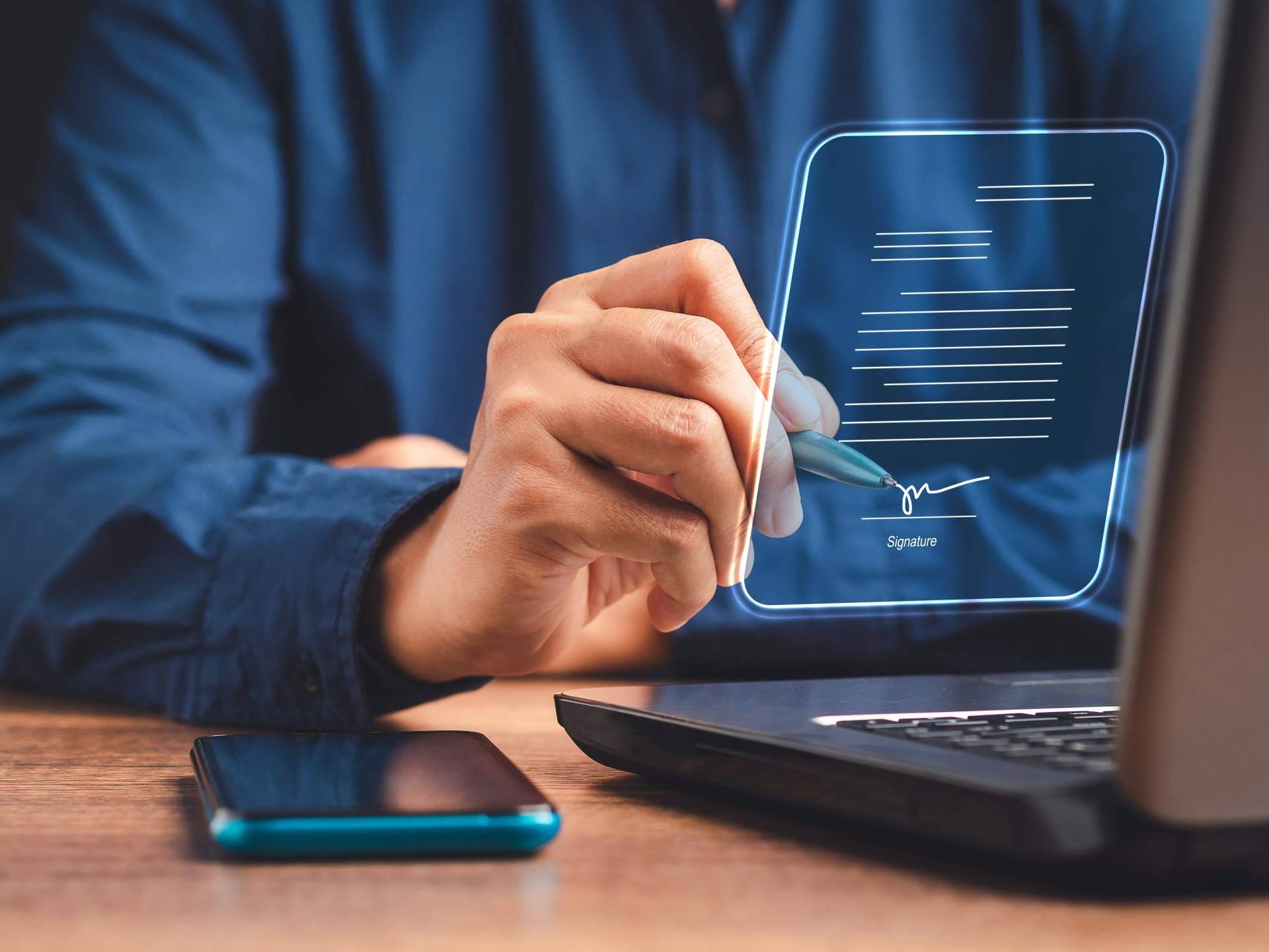 Todos los productos que ofrece Customer Comms, en especial Certysign