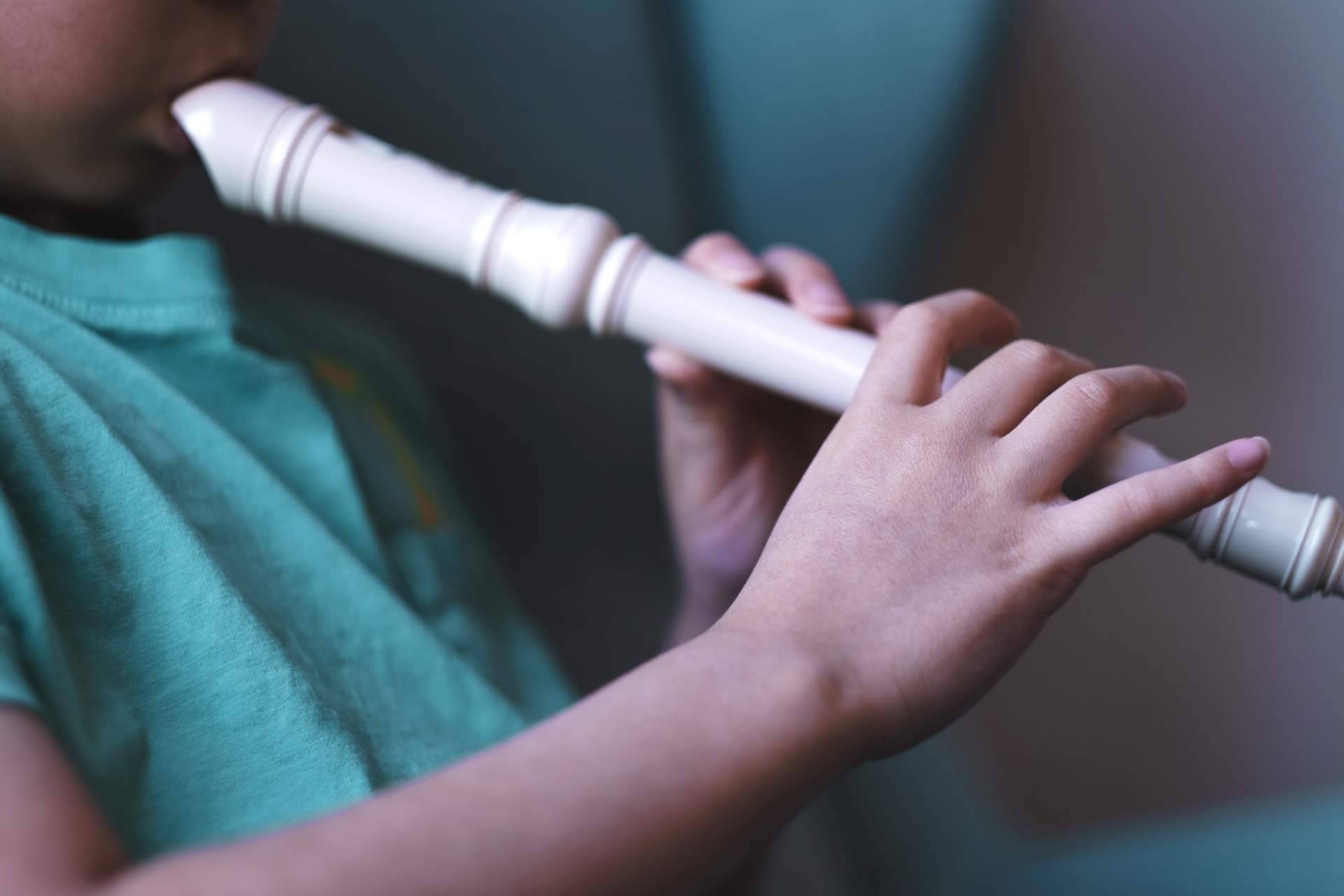 Las clases de música de flauta ahora pueden ser silenciosas con Muteflute