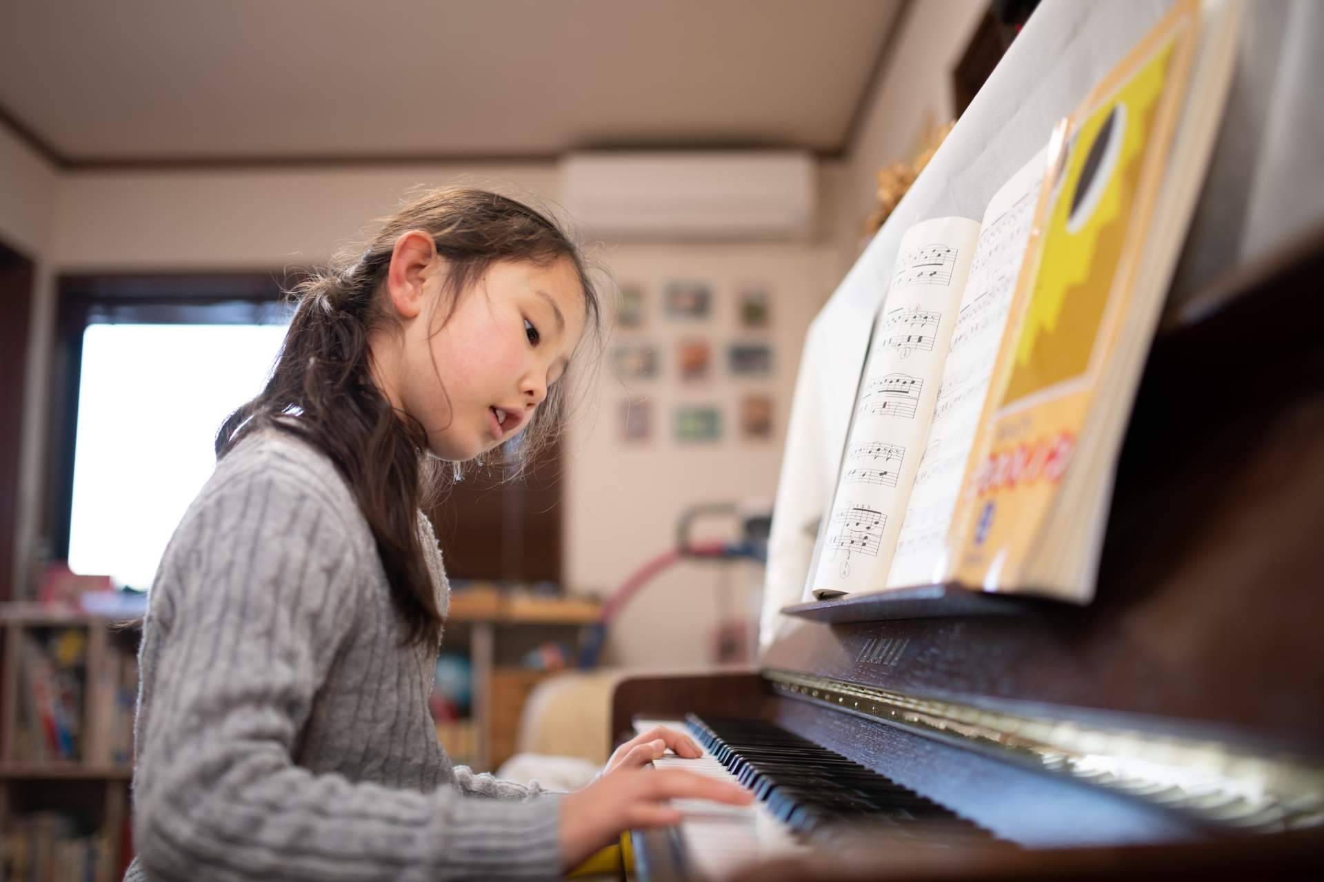 Apuntarse a clases de música online con Música y Maestro